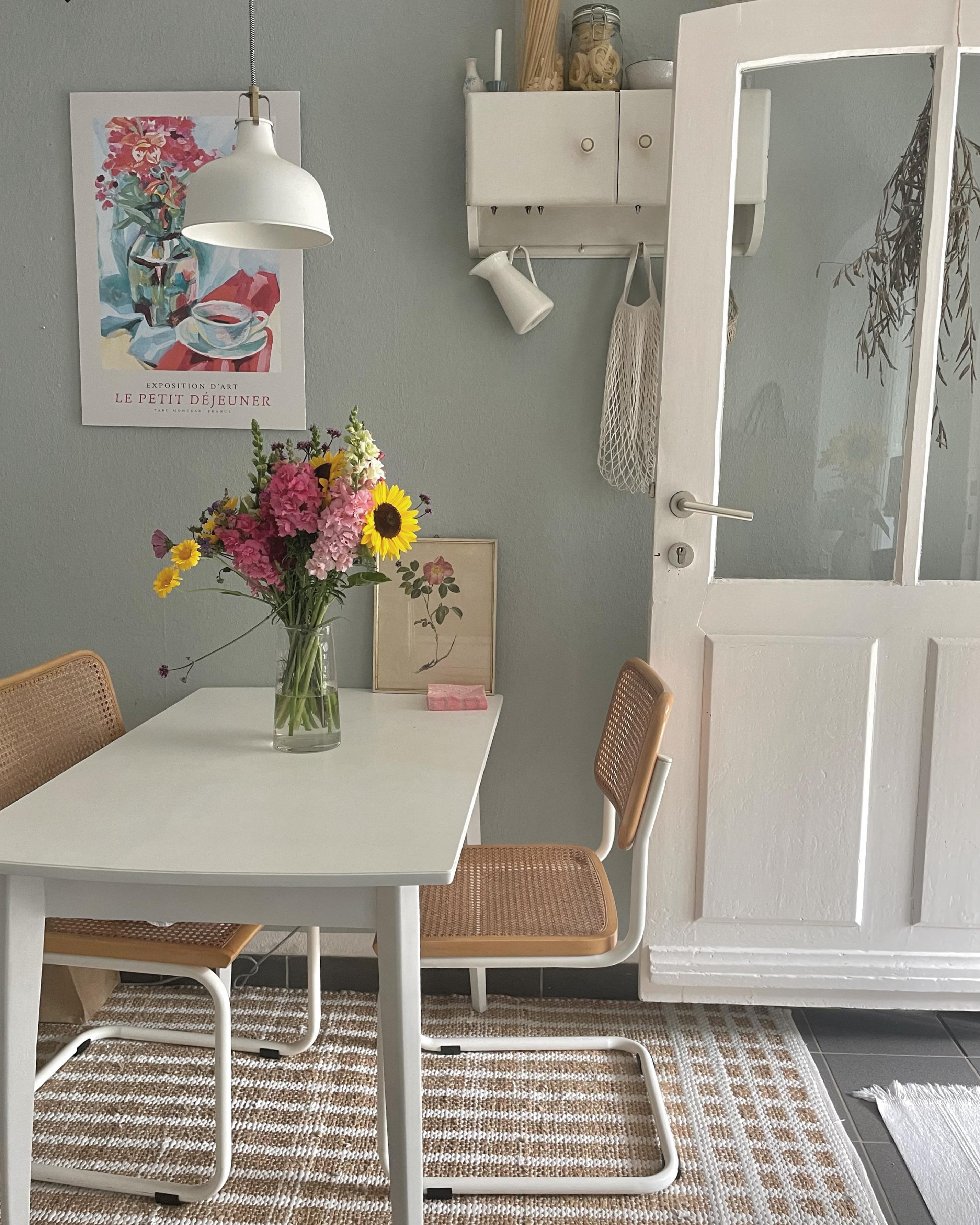 Pastellfarben sind voll mein Ding - und Blumen natürlich auch! #Küche #couchstyle #Blumen