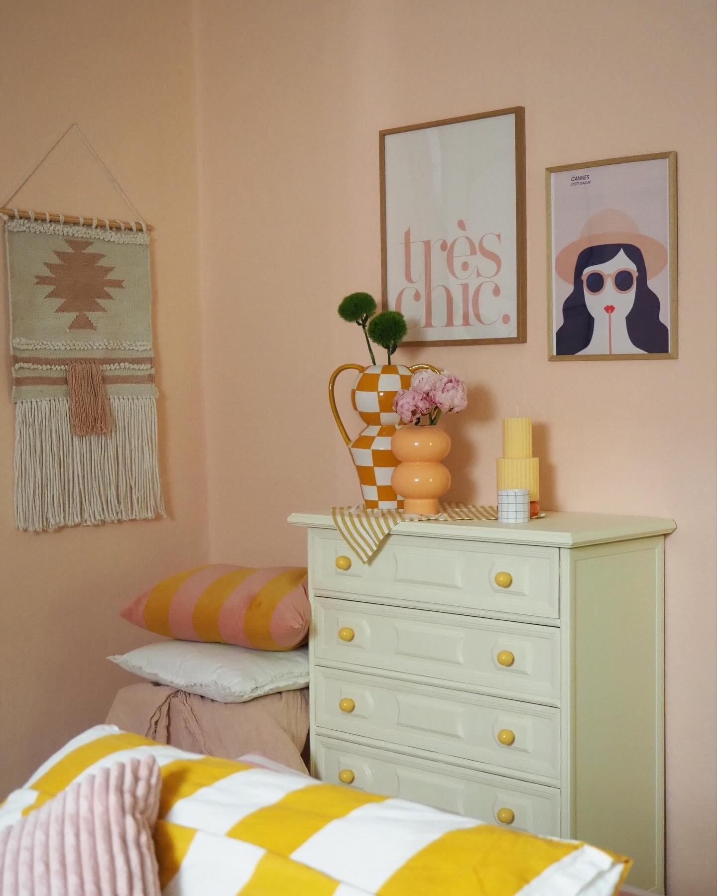 PEACH #peachfuzz #lieblingsfarbe #colorfulhomevibes #bedroomstyle