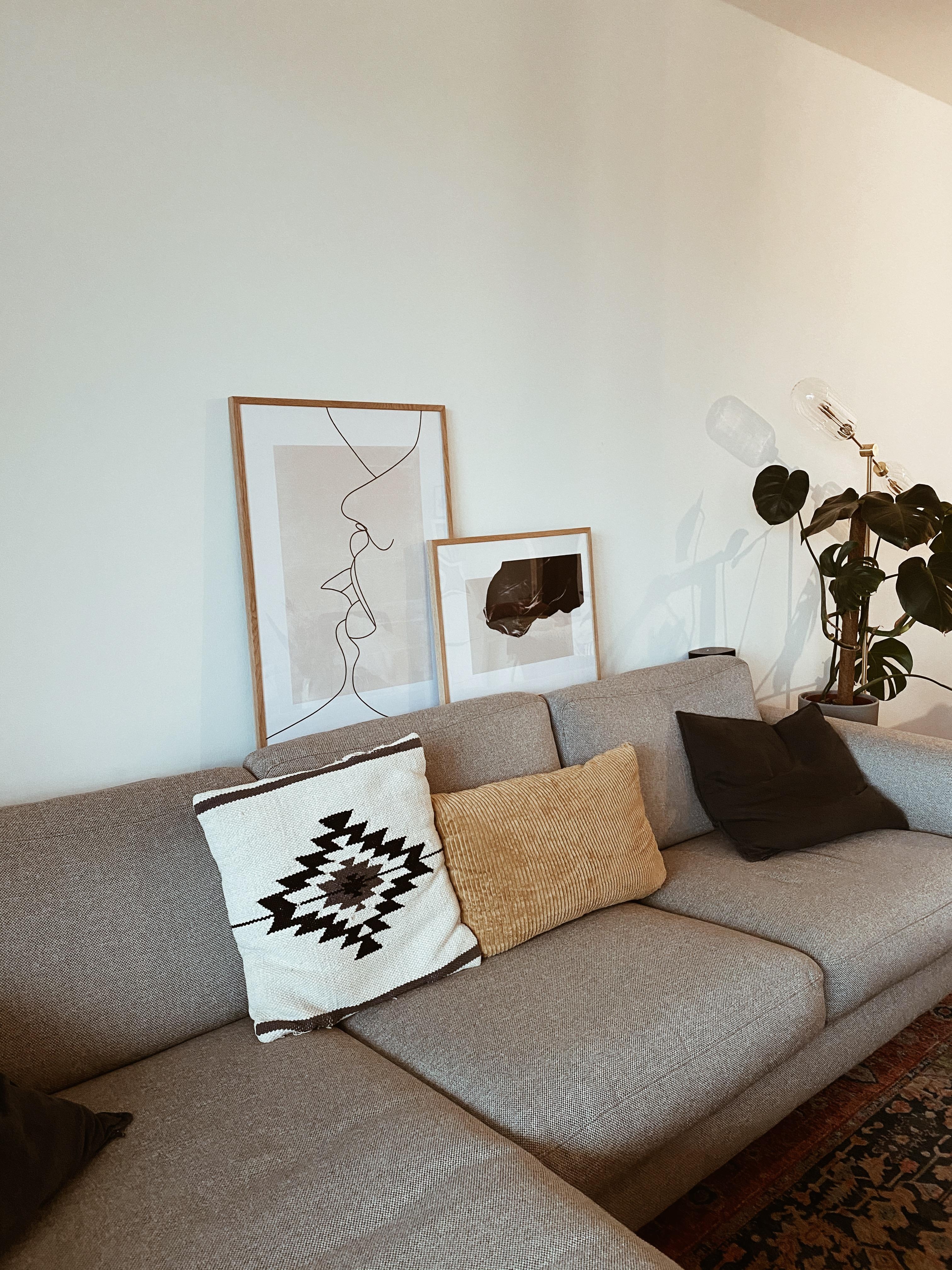 Place to be für heute ❤️
#sofa #wanddeko #Wohnzimmer #livingroom #interior #deko 