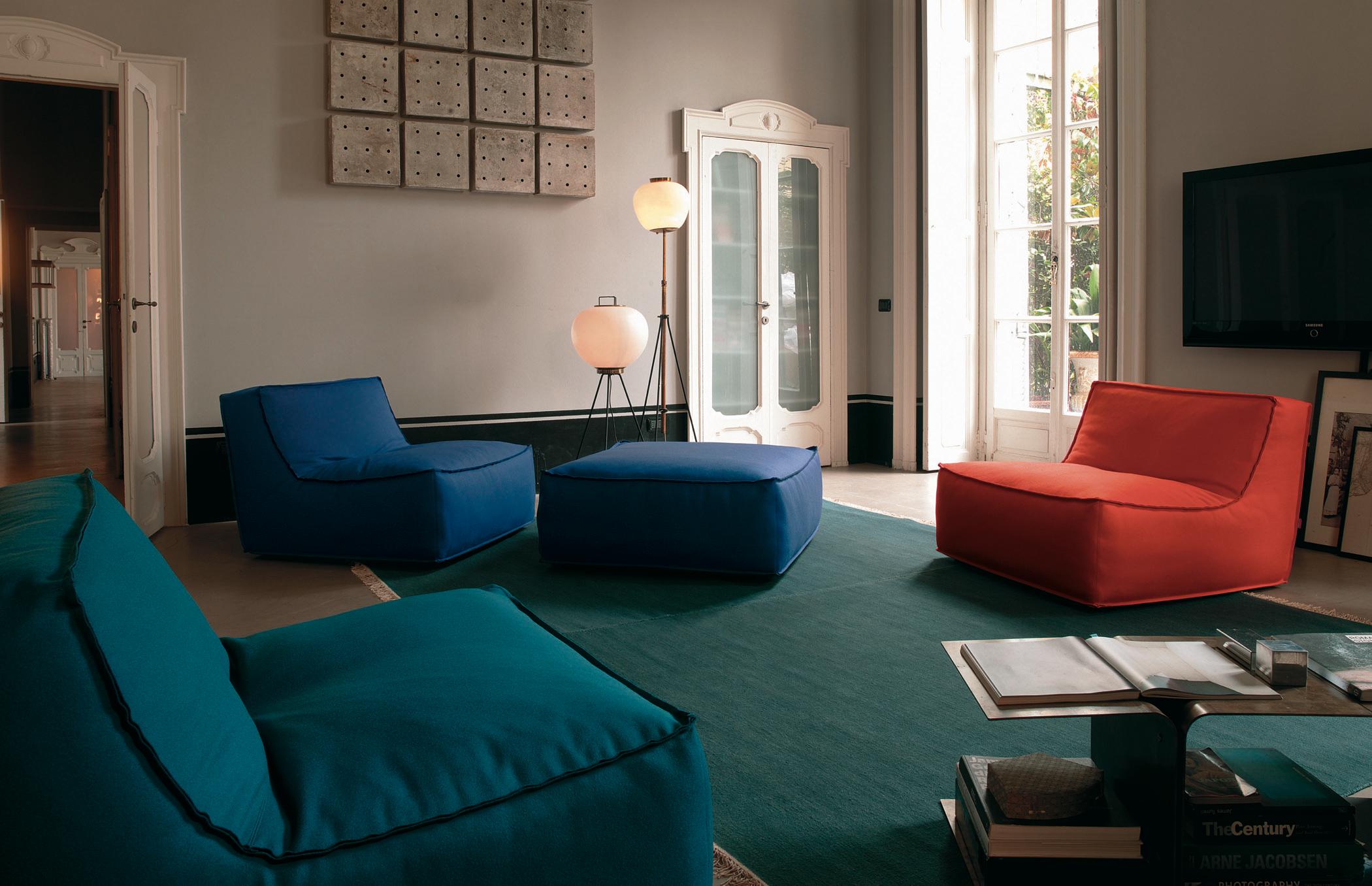 Polstersessel in Grün, Blau und Rot #sessel #rotersessel #relaxsessel ©Verzelloni, Designer: Lievore Altherr Molina