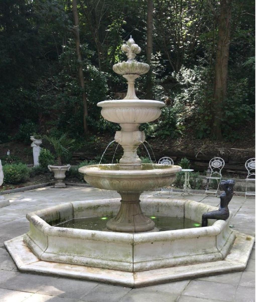 Prachtvoller Casa Padrino Barock Springbrunnen im Gartenpark des Castello Casa Padrino #brunnen #gartenideen #barock