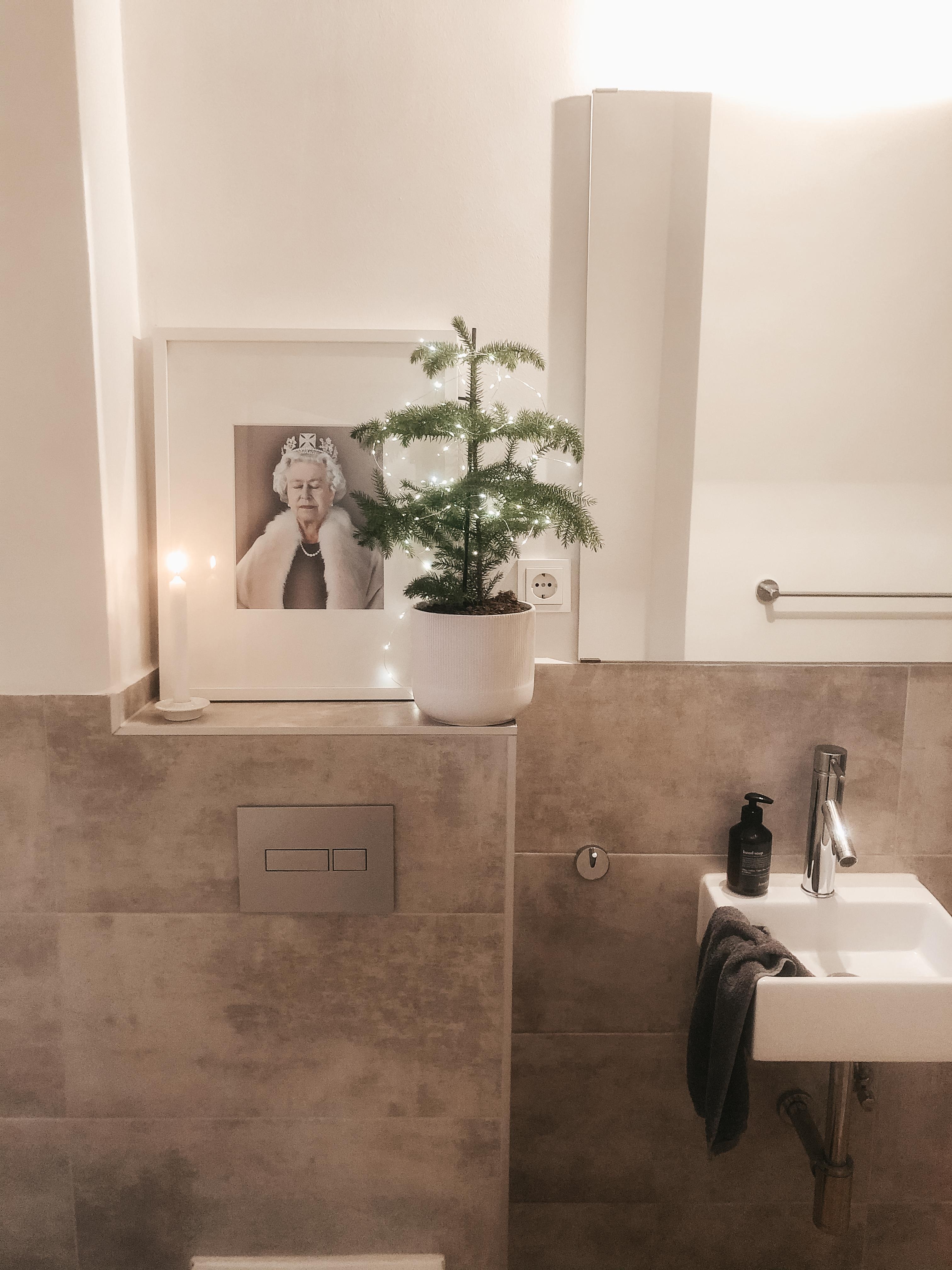 Queenie‘s Christmas Bathroom
#weihnachtsdeko #xmasdeko