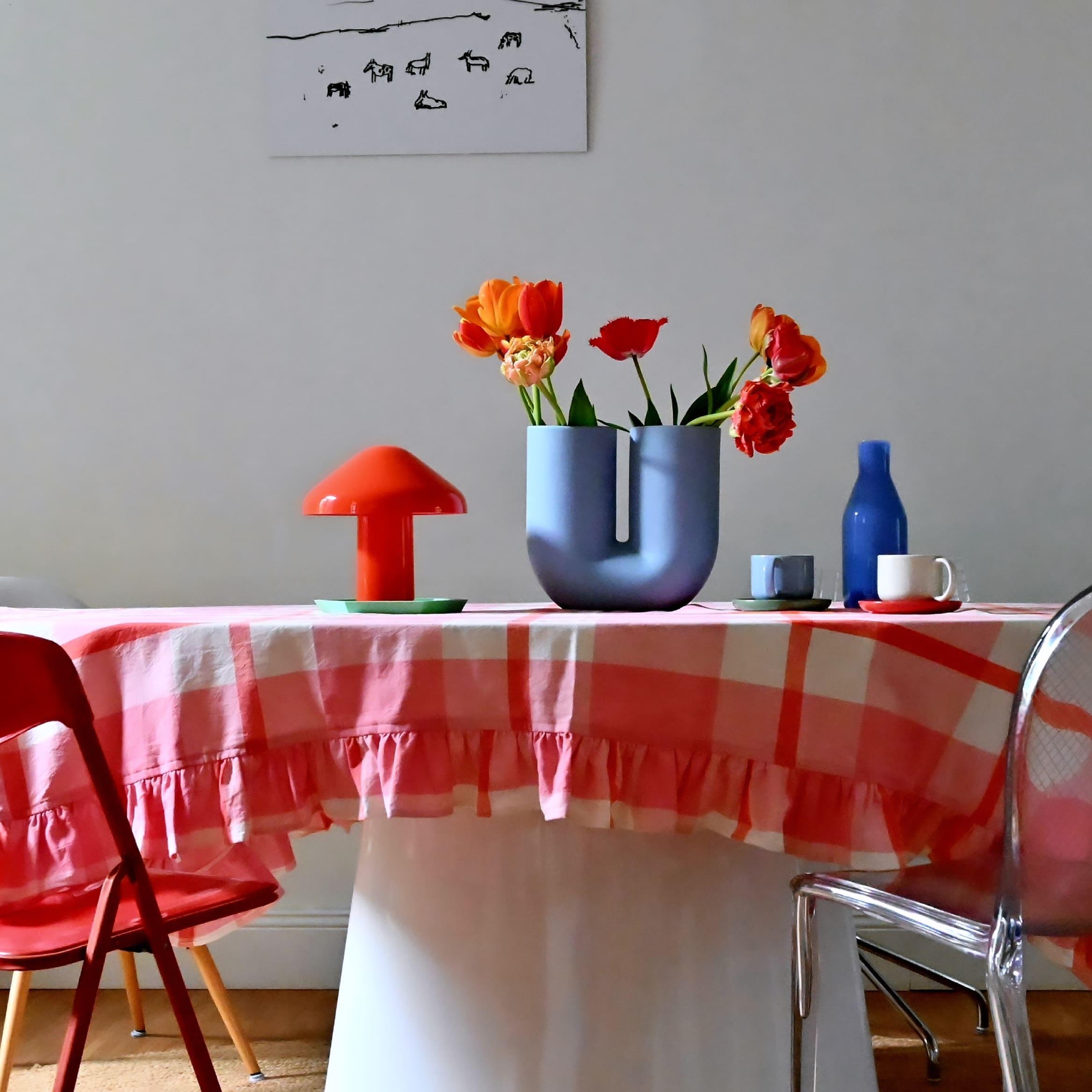 R e d  T a b l e
#tablesetting #red #blue #love