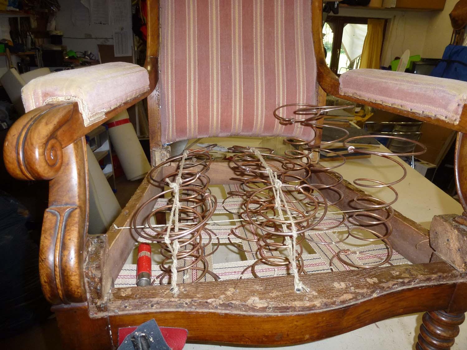 Restaurierung eines Sessels aus dem 19. Jahrhundert #sessel ©Bender Raumausstattung