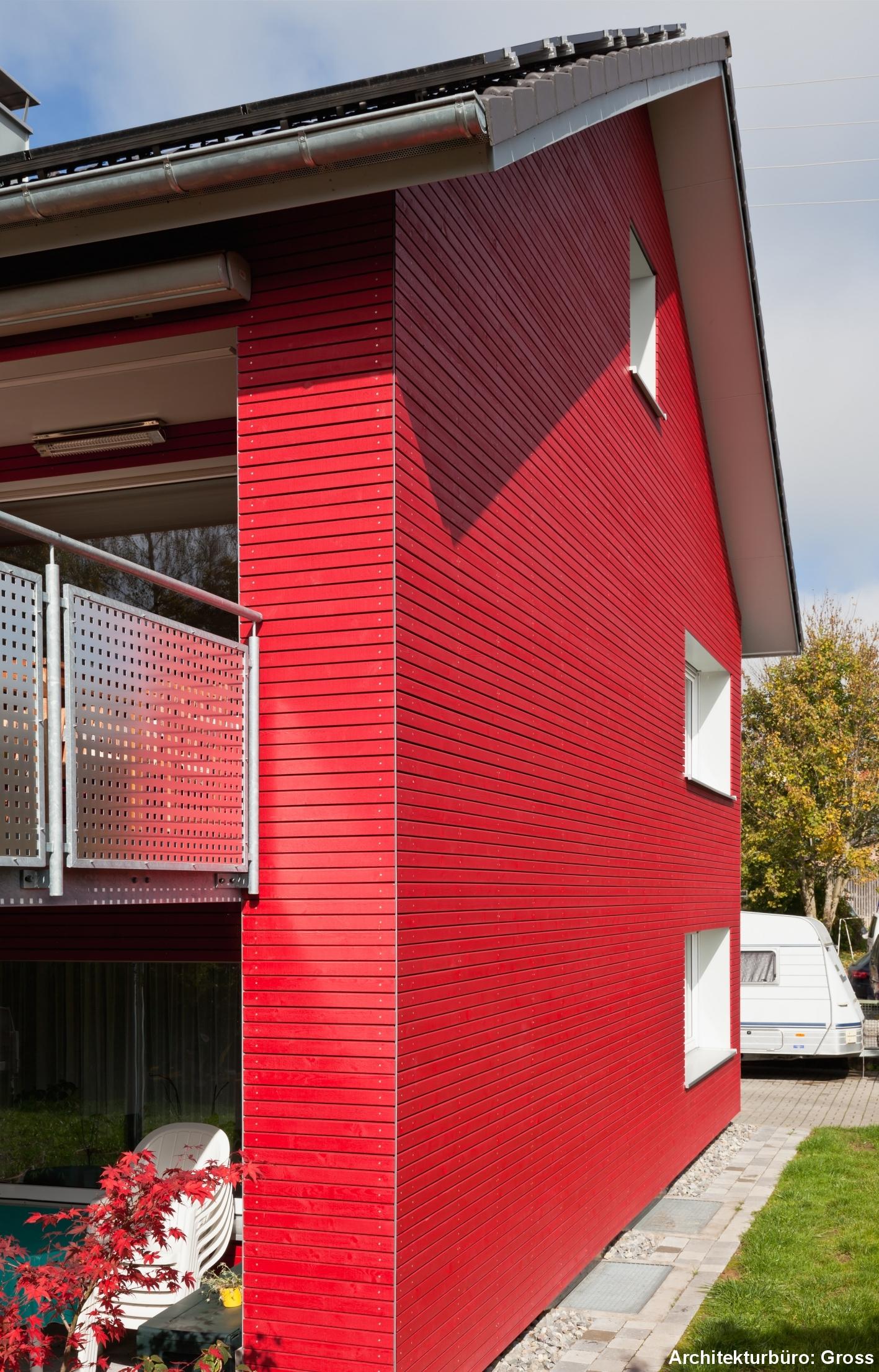 Rhombusleiste Granatrot #holzfassade #außenfassade #hausfassade ©Franz Habisreutinger GmbH & Co. KG