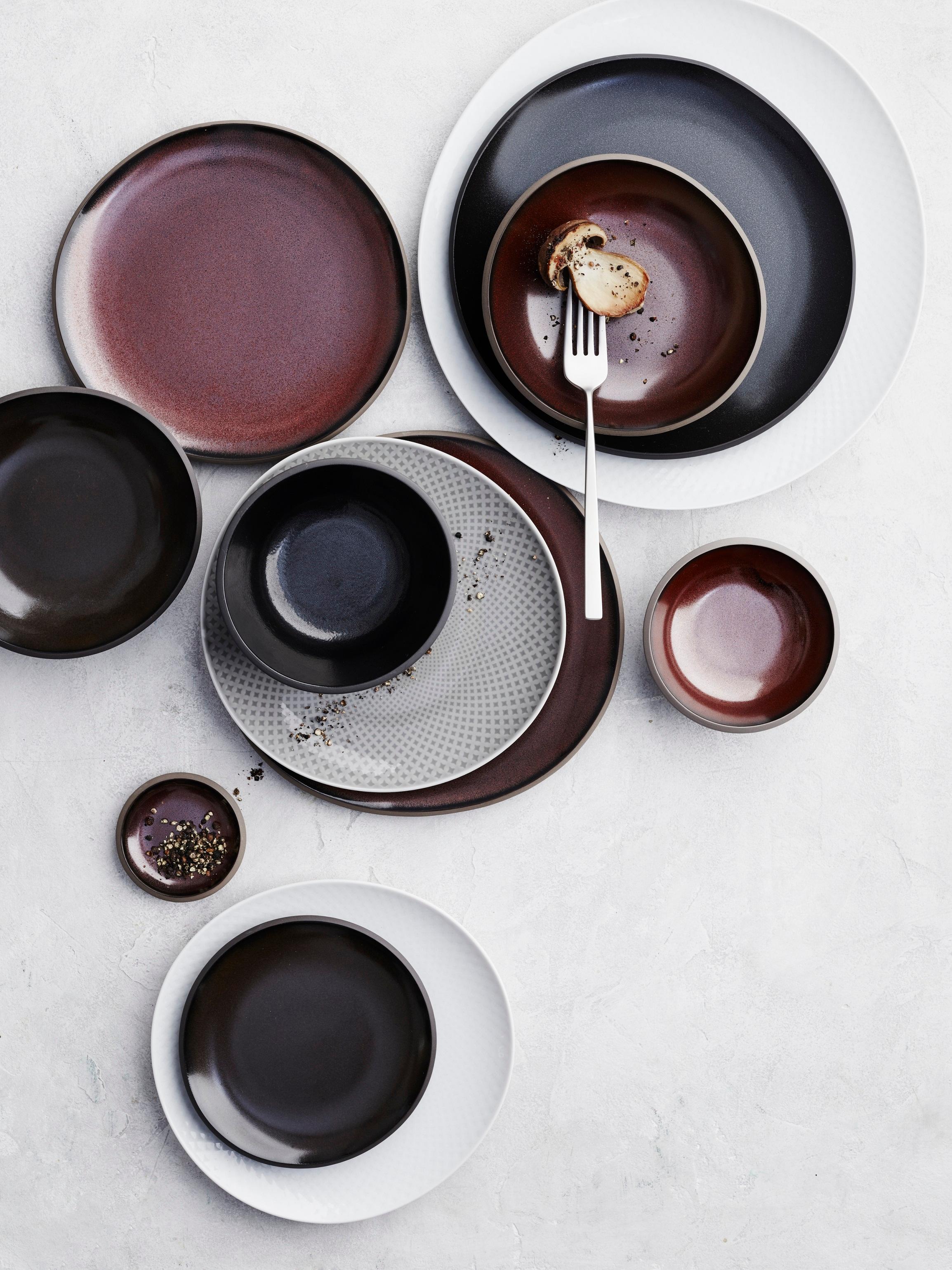 #Rosenthal #Junto Steinzeug in Bronze und Slategrey Porzellan in Weiß und Pearl Grey #küche #esstisch #geschirr #küchentisch