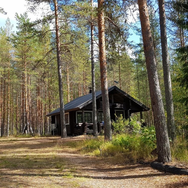 Ruhe pur; ein Mökki, eine Sauna und ein See, mehr bedarf es nicht zum glücklich sein!

#Finnland #Travellover #Naturpur