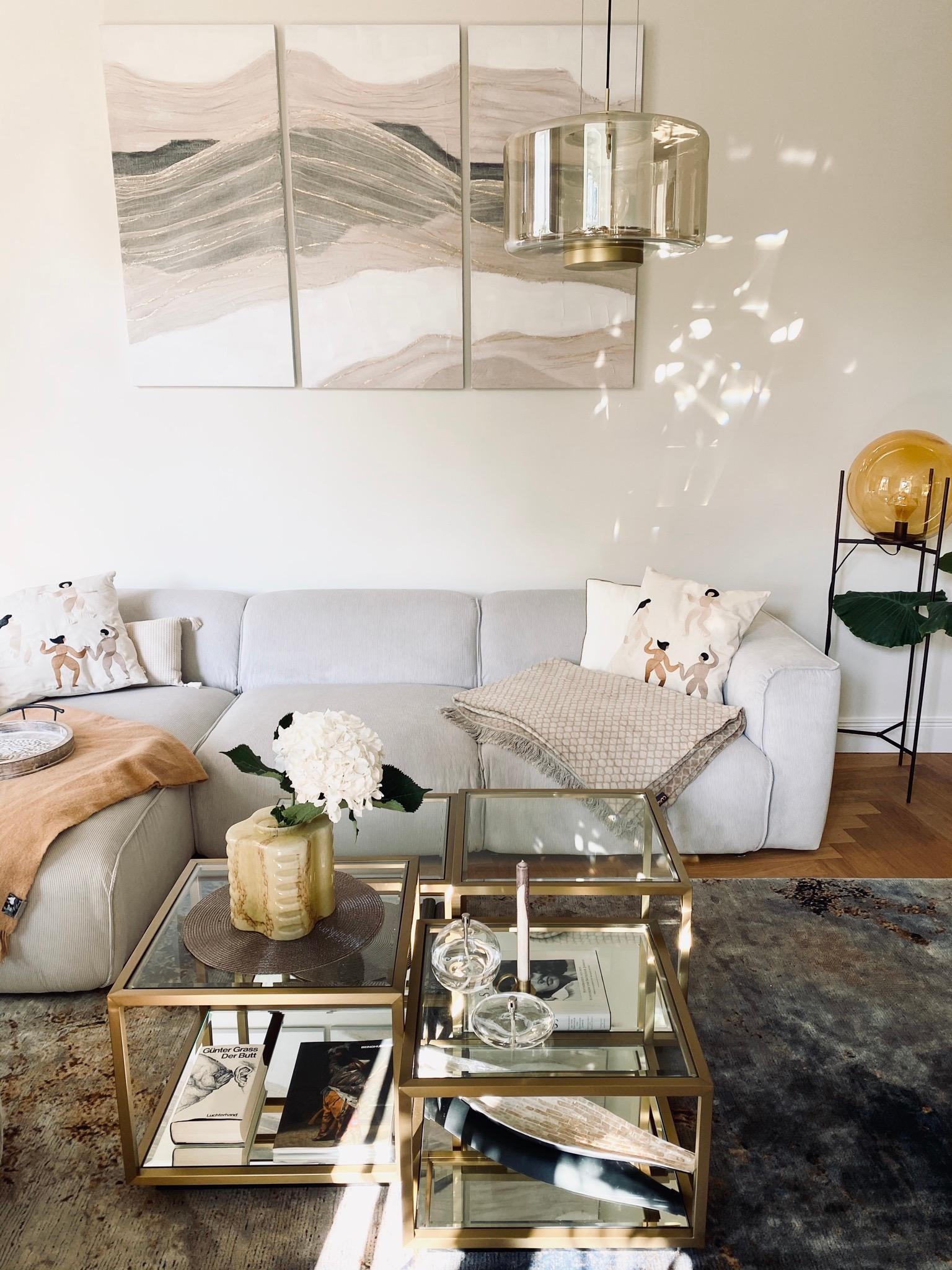 Ruhe und Geborgenheit 🤍 #wanddecor #wandbild #ölgemälde #Couch