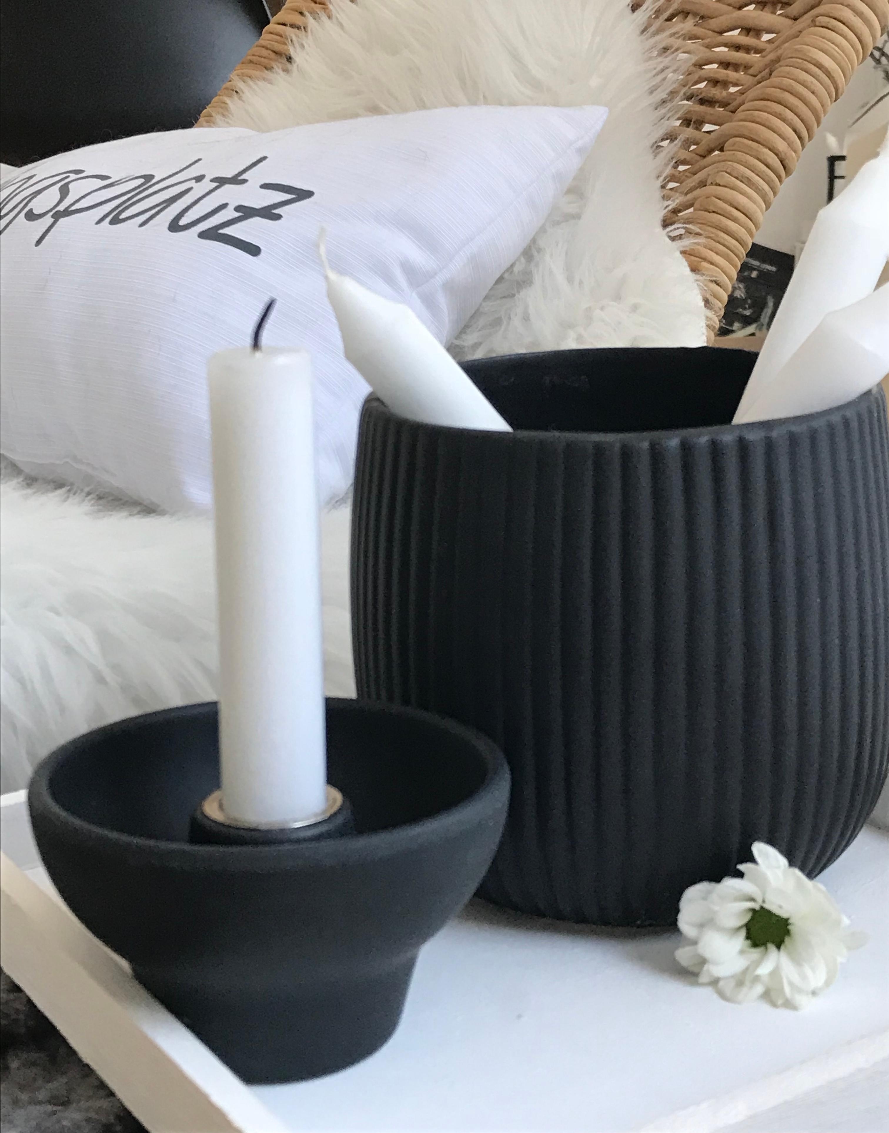 Saturday #black&white #candles #relaxed 