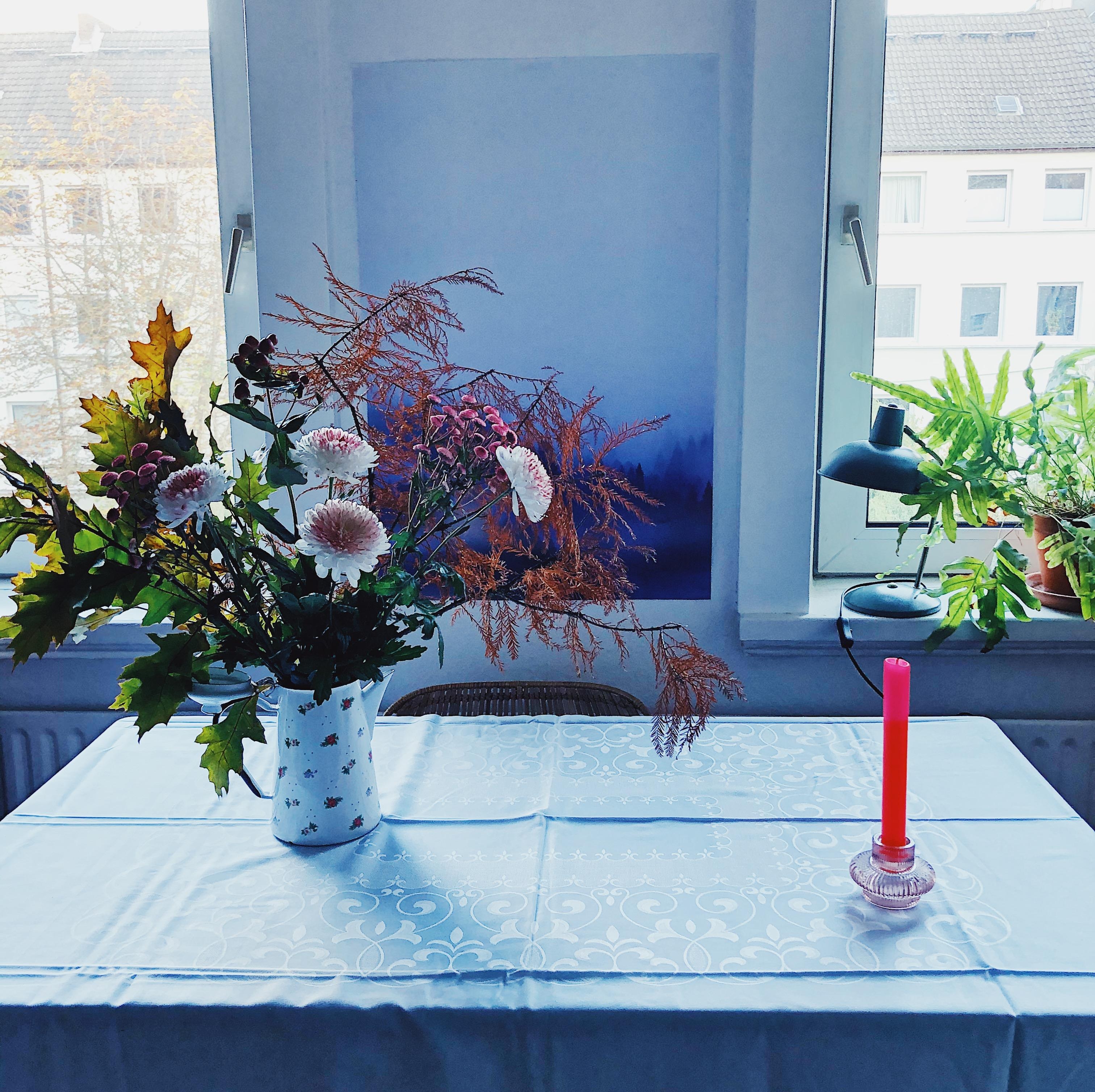 SATURDAYLOVE
#Esstisch #Table #Blumen #Freshflowers #Samstagmorgen #Wohnzimmer
