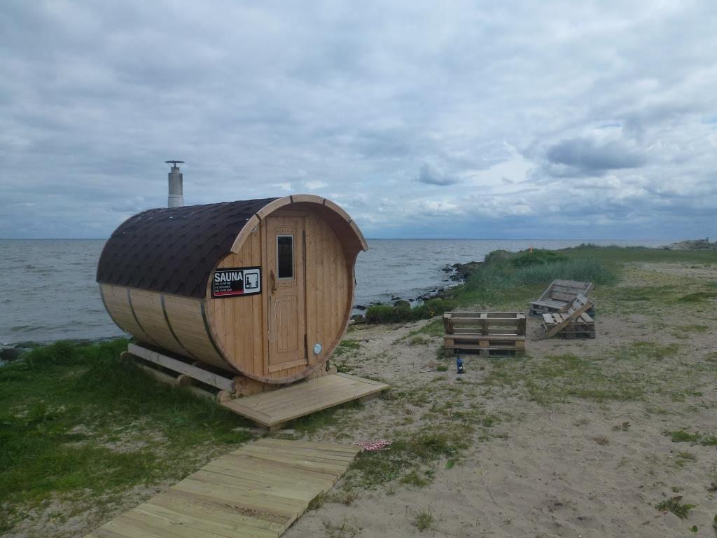 Sauna + Sitzecke am Fjord #diy #sauna #palettenmöbel ©MW