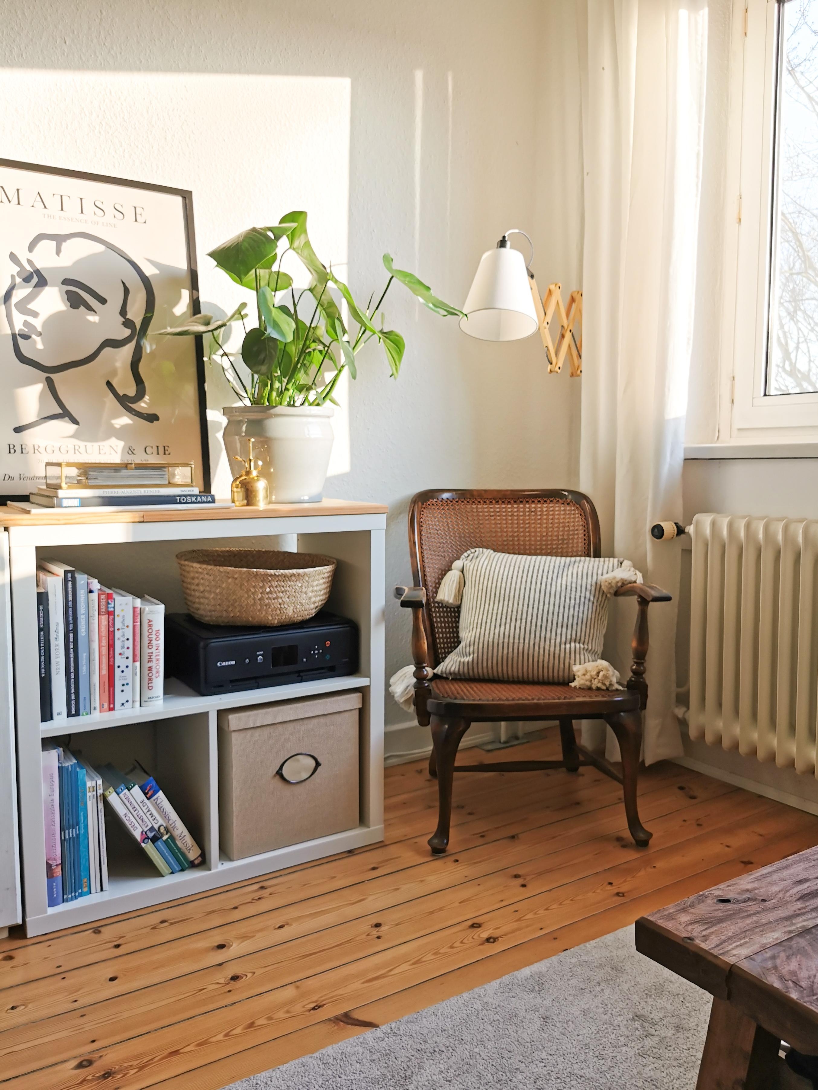 Scherenlampe & Ebaysessel sind ein super Duo :) #vintage #bohostyle #kleinewohnung #wohnzimmer #wienergeflecht