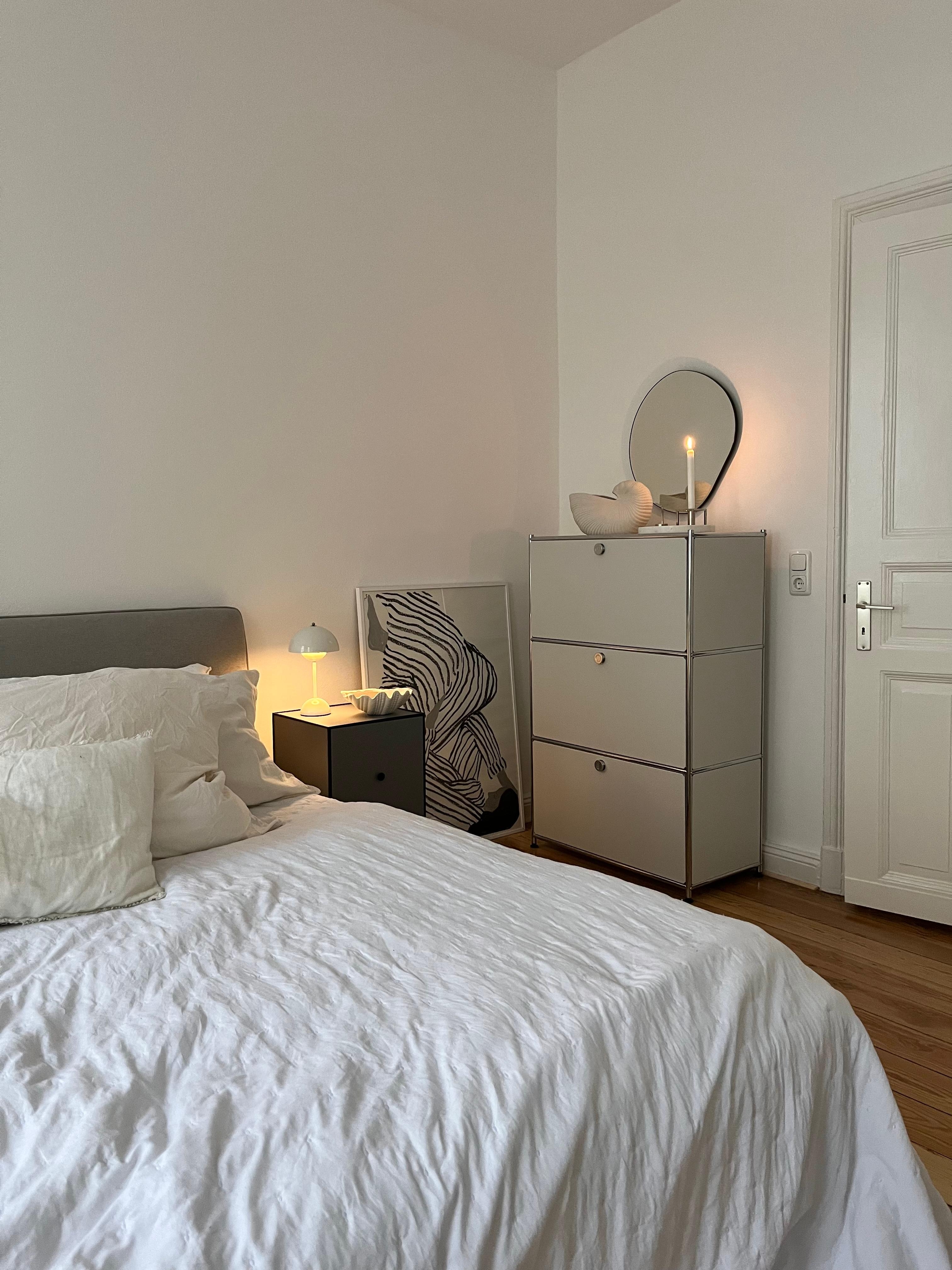 #schlafzimmer #altbauwohnung #skandinavischwohnen #danishdesign #designklassiker 