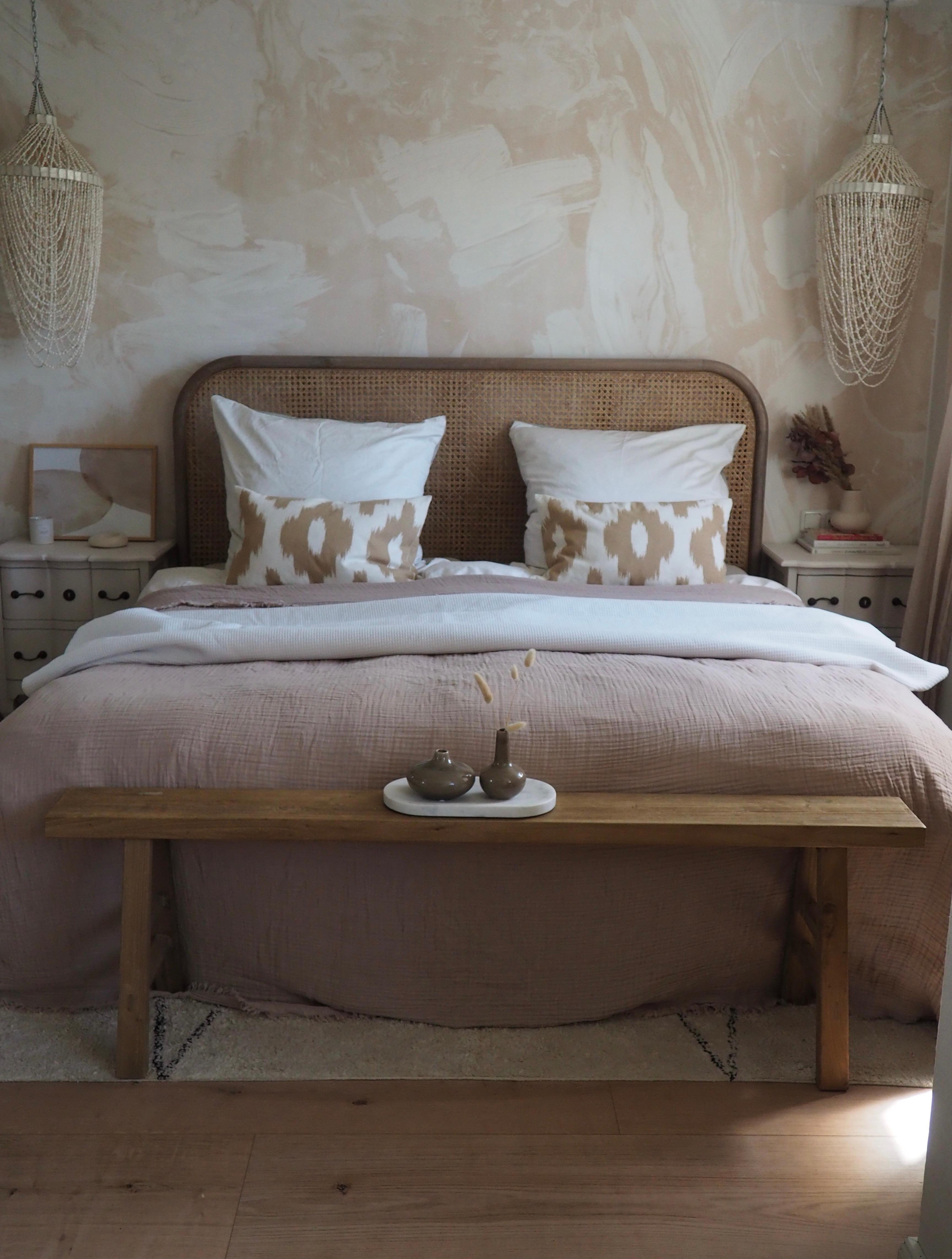 #schlafzimmer #bedroom #schlafzimmerideen #cozy #COUCHstyle #couchmagazin