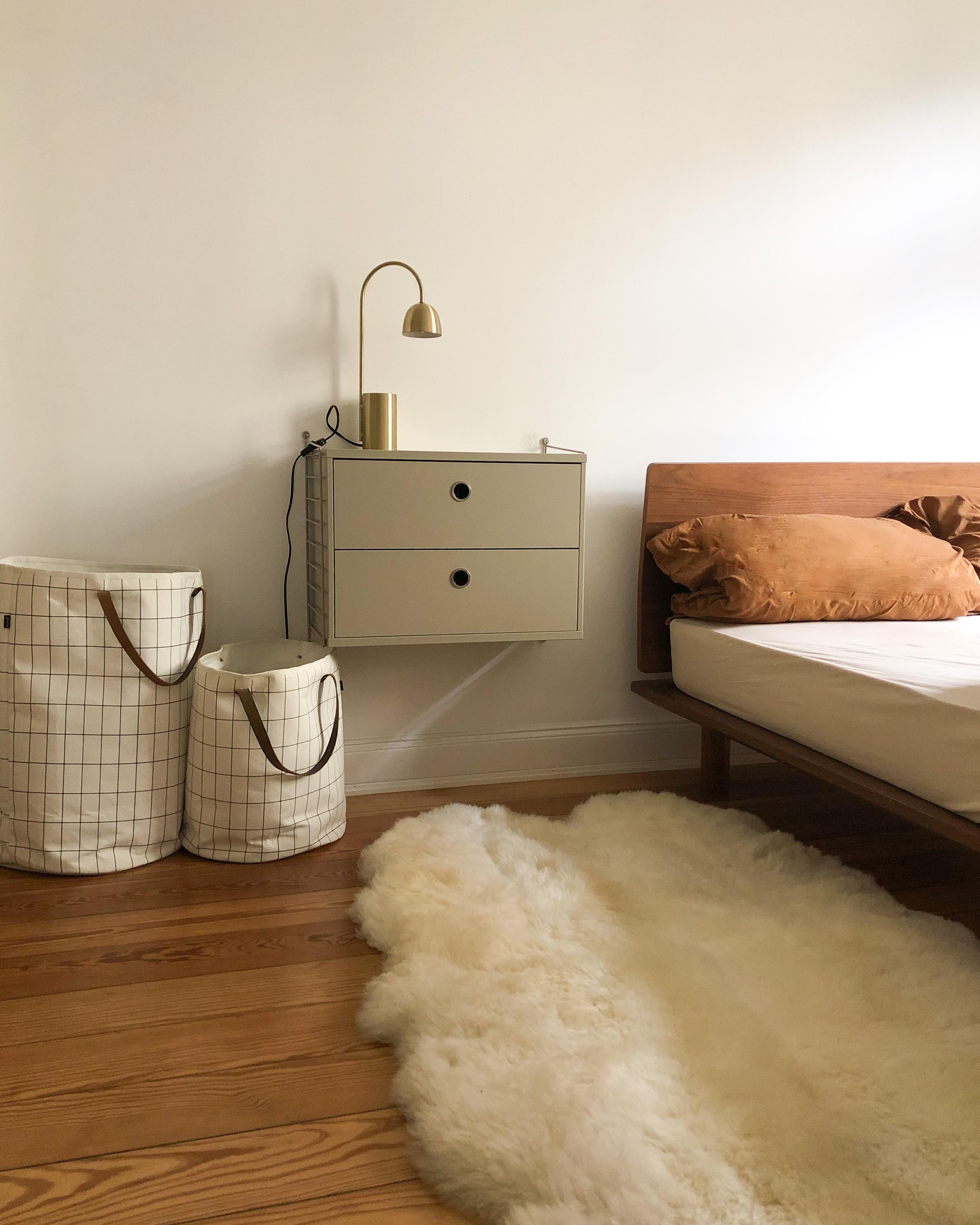 #schlafzimmer #hygge #minimalistisch #stringfurniture #cozy #bett