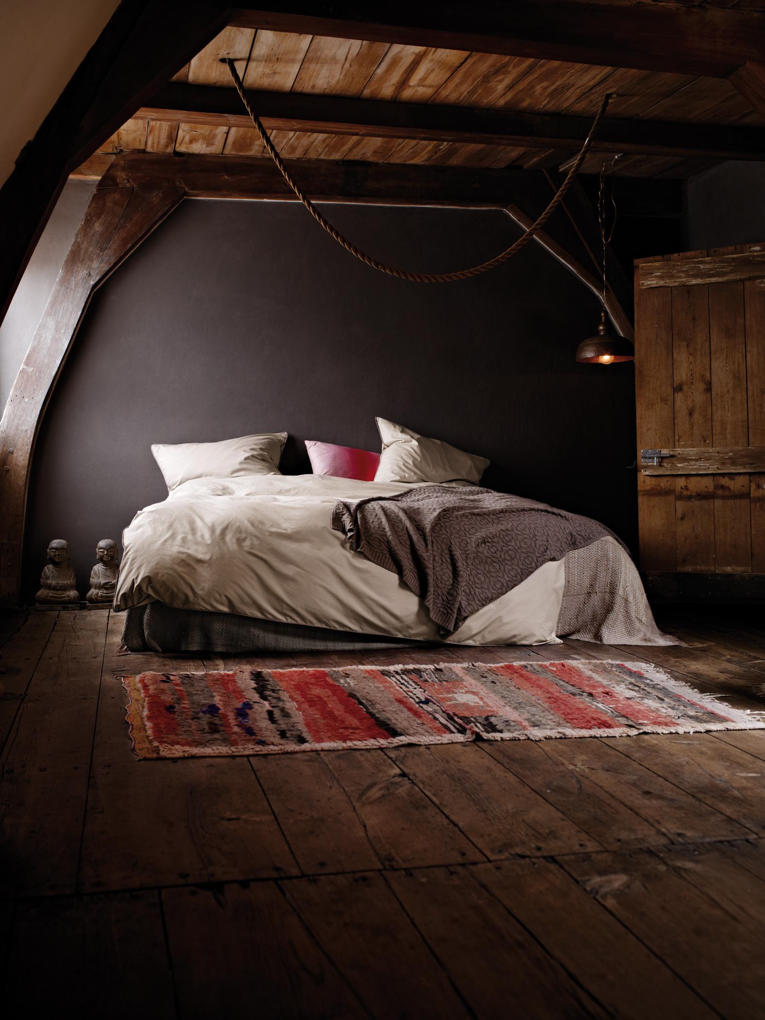 Schlafzimmer im Ethno-Look #teppich #ethno #rustikal ©Esprit Home