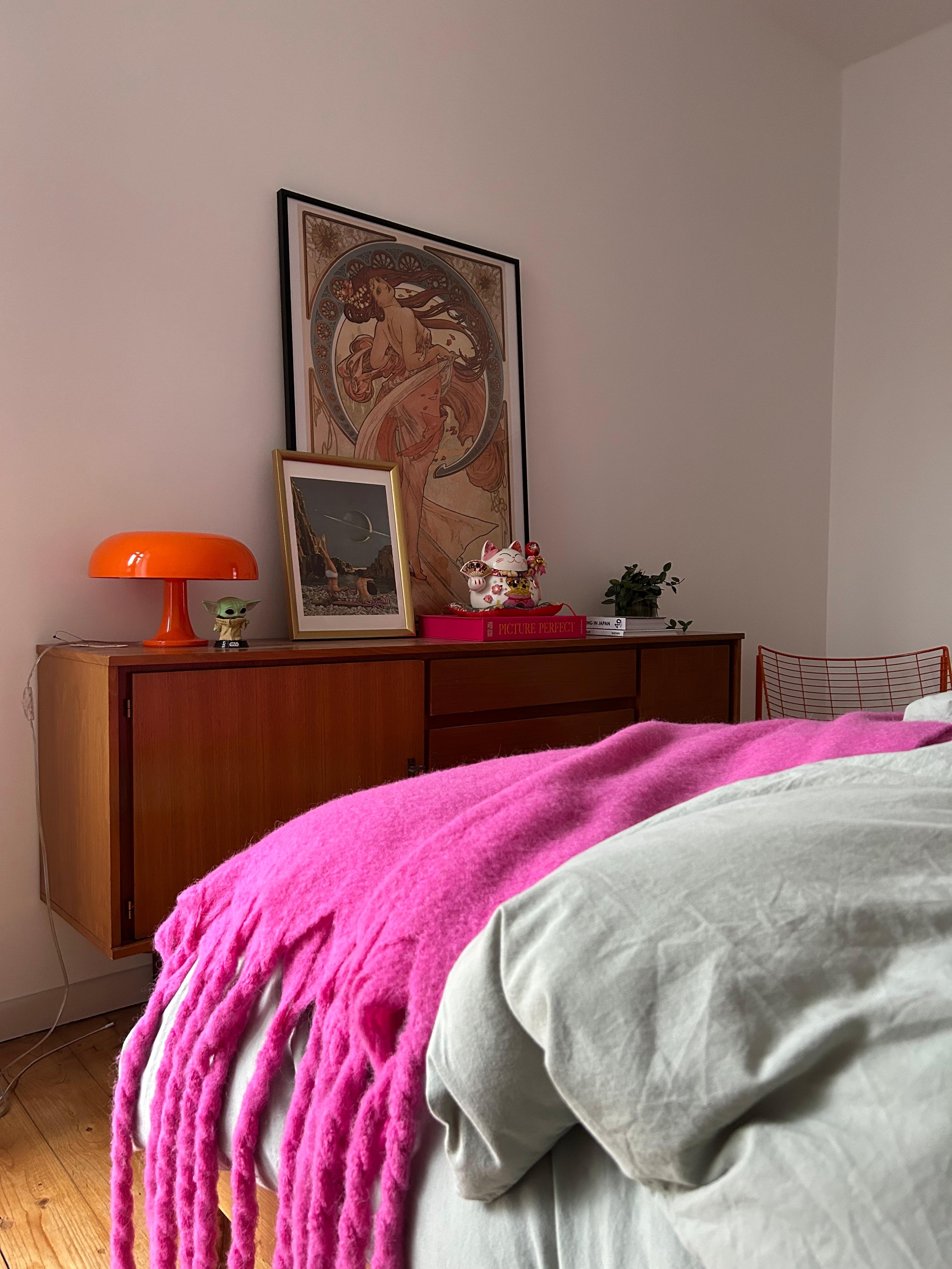 Schlafzimmer-Romantik

#schlafzimmer #schlafzimmerdesign #midcenturymodern #kommodenliebe