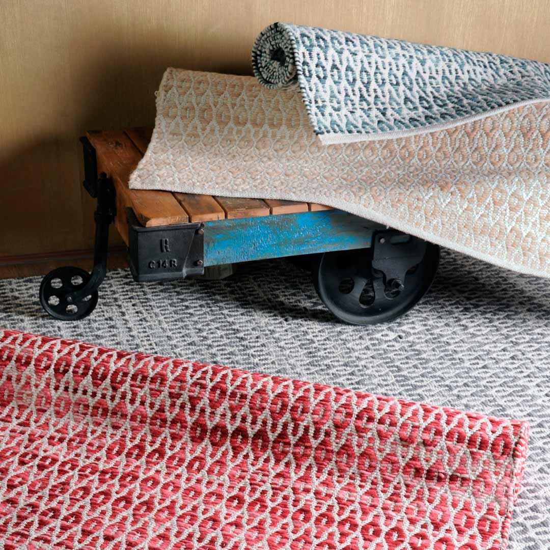 Schnell mal die Wohnung umdekorieren - mit einem neuen Teppich
#teppich	#rug
