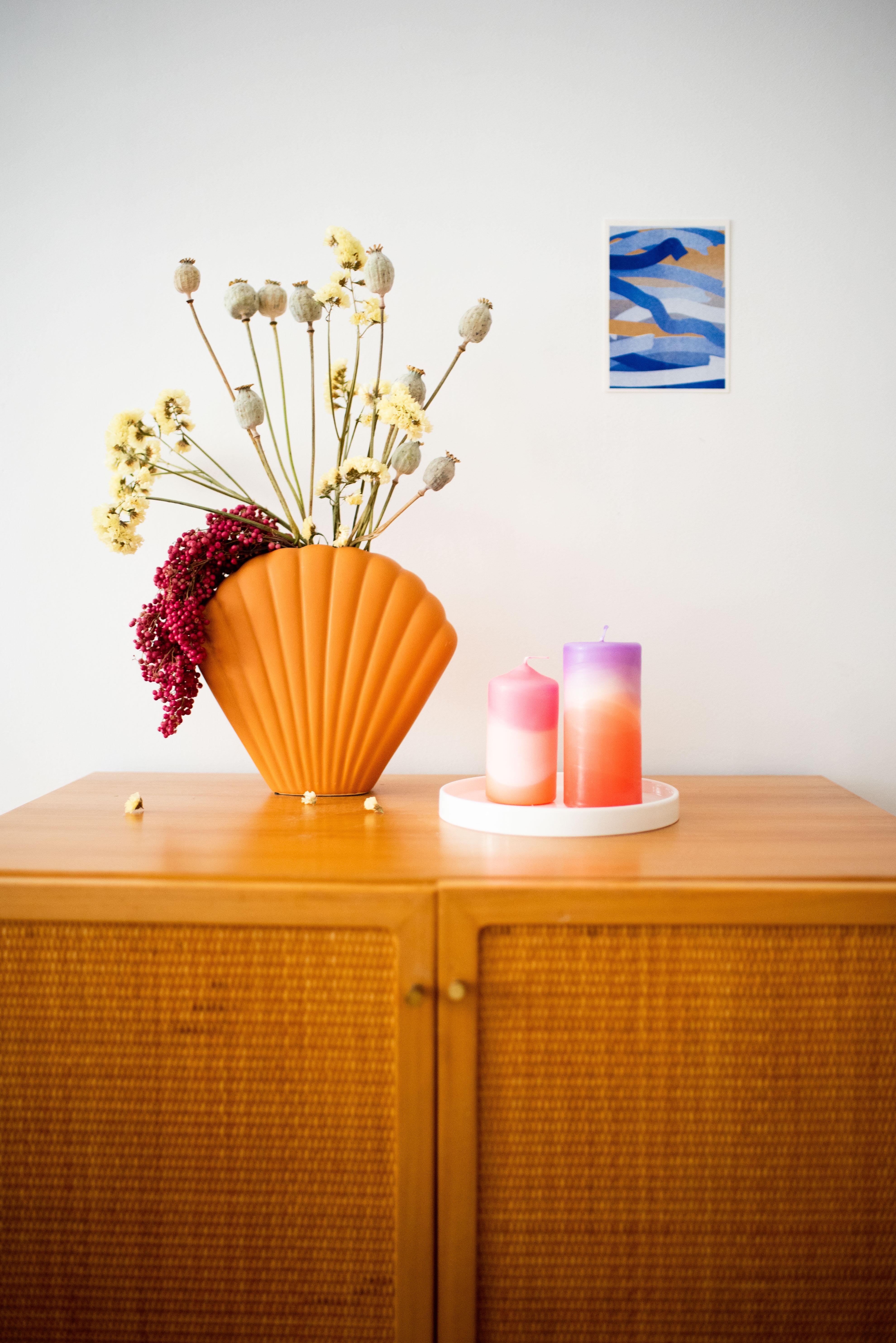 Schönen, bunten Freitag! #deko #kerzen #wohnzimmer #interior #fridayflowers #trockenblumen