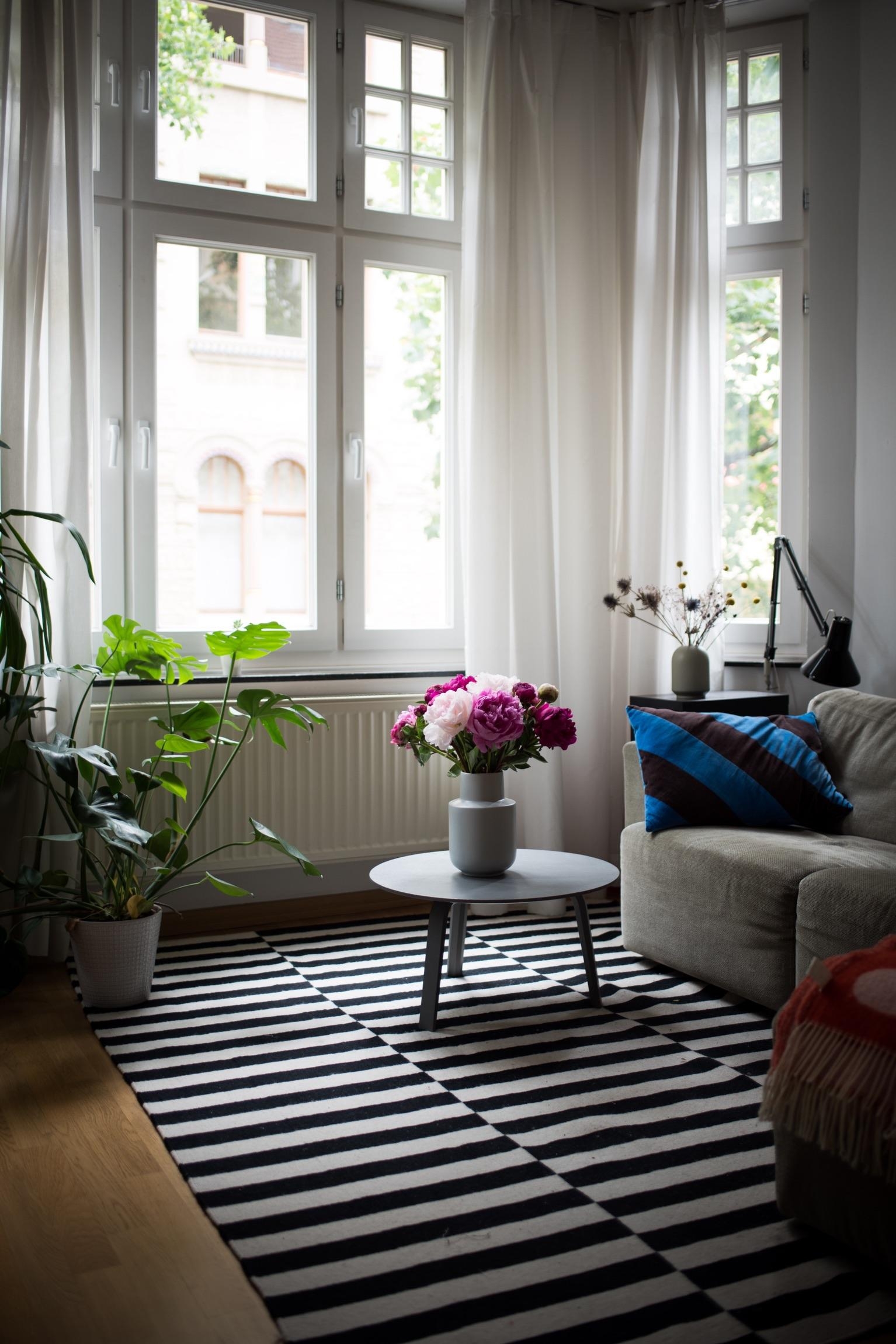 Schönen Mittwoch! #interior #wohnzimmer #interiorinspo #dekoration #altbau