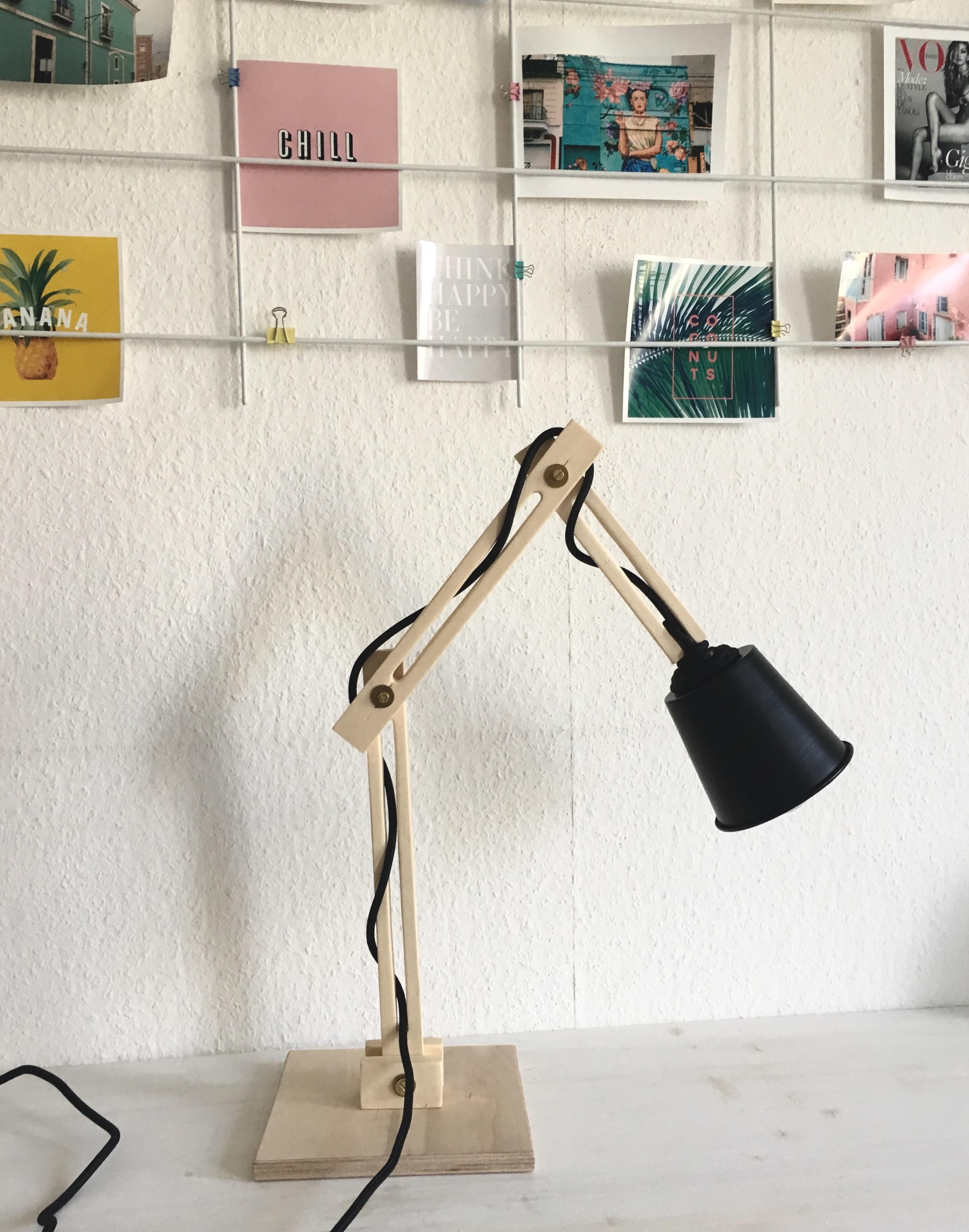 Schreibtischlampe 💡 
#selfmade #doityourself #couchstyle 
