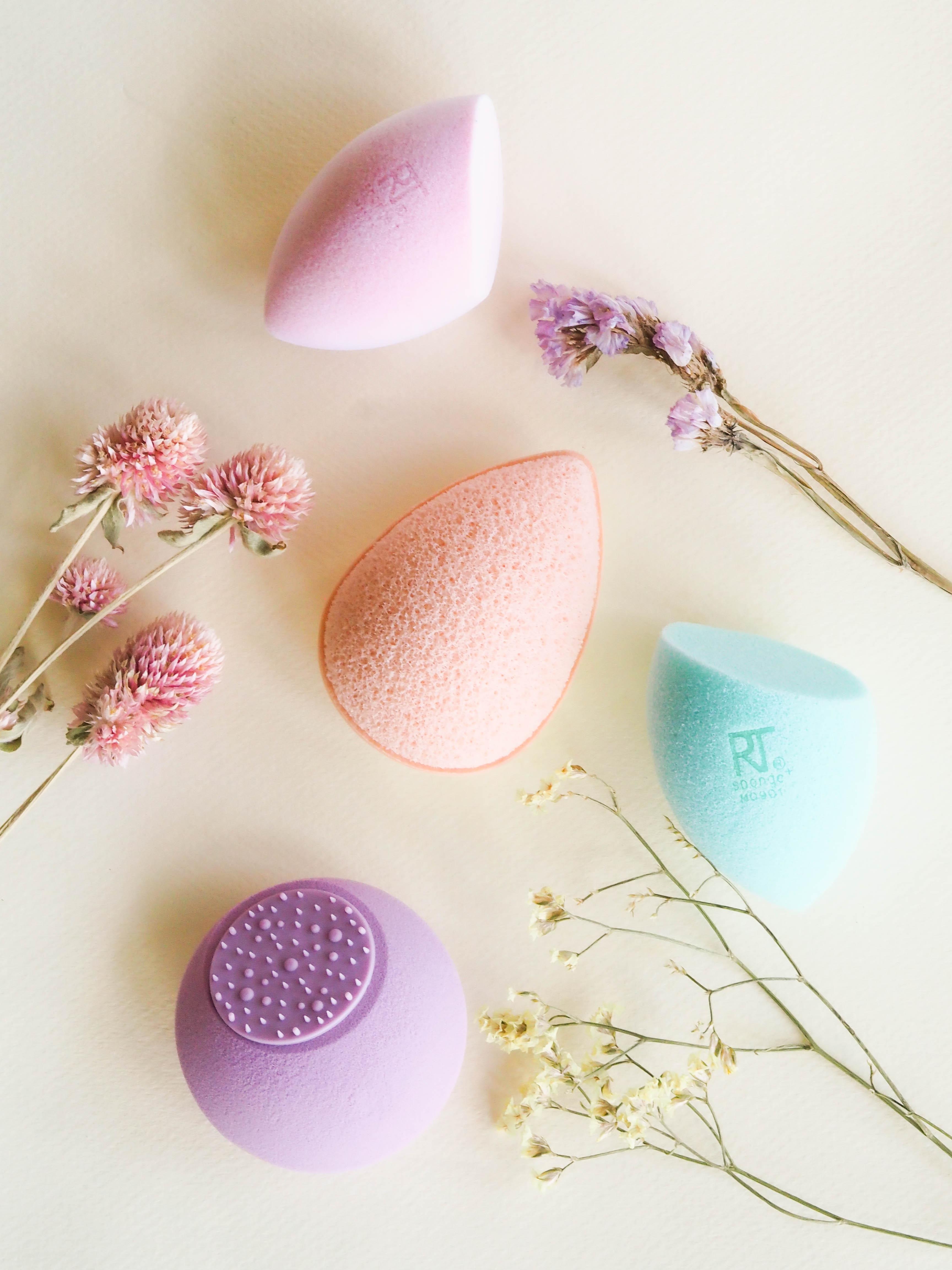 Schwamm drüber mit den #realtechniques Make-up Eiern in zart-fröhlichen Pastellfarben! #beautylieblinge 