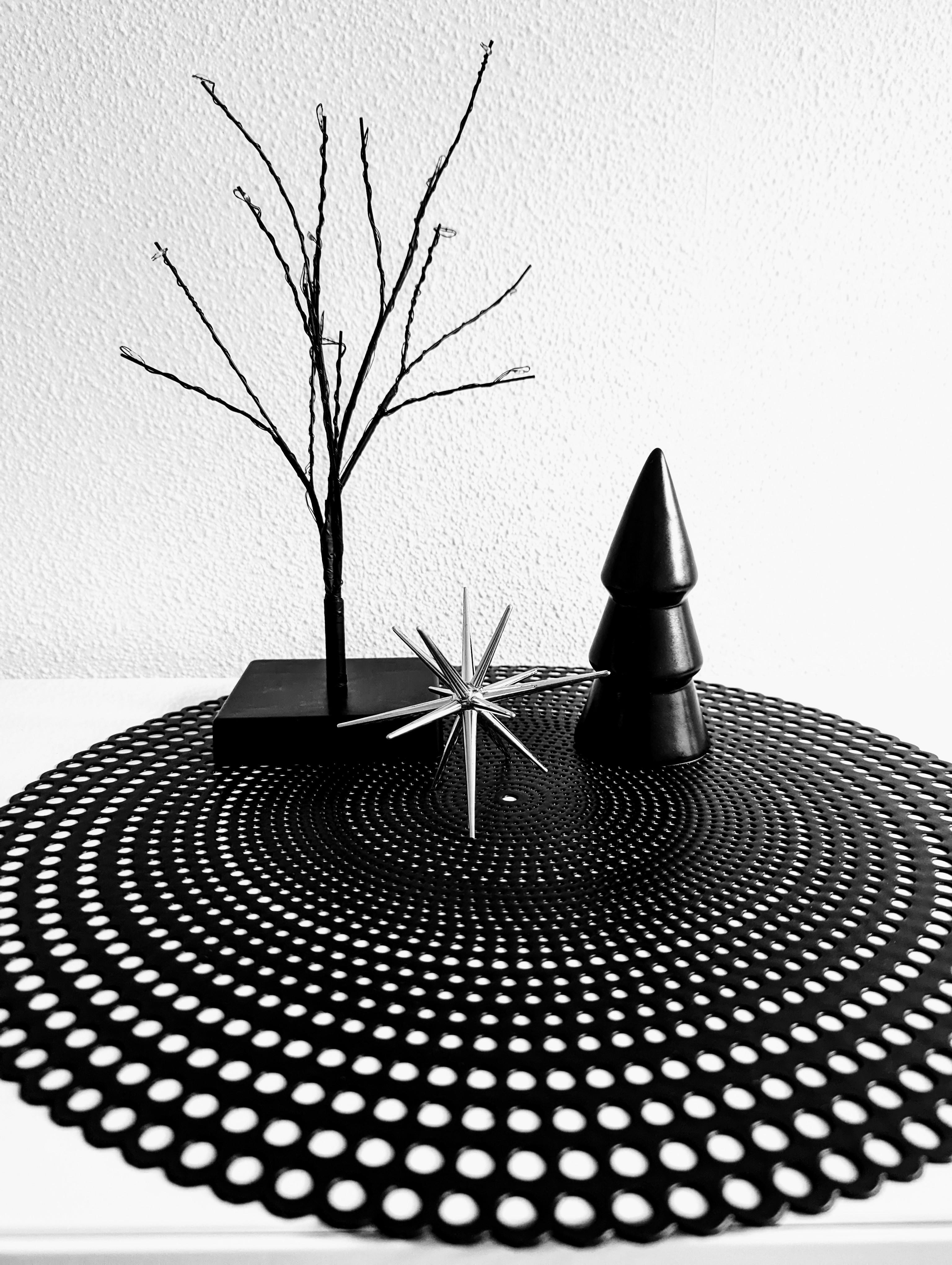 #schwarzweiß#schwarzedeko#minimalistisch#weihnachtsdeko#dekoideen#weihnachten