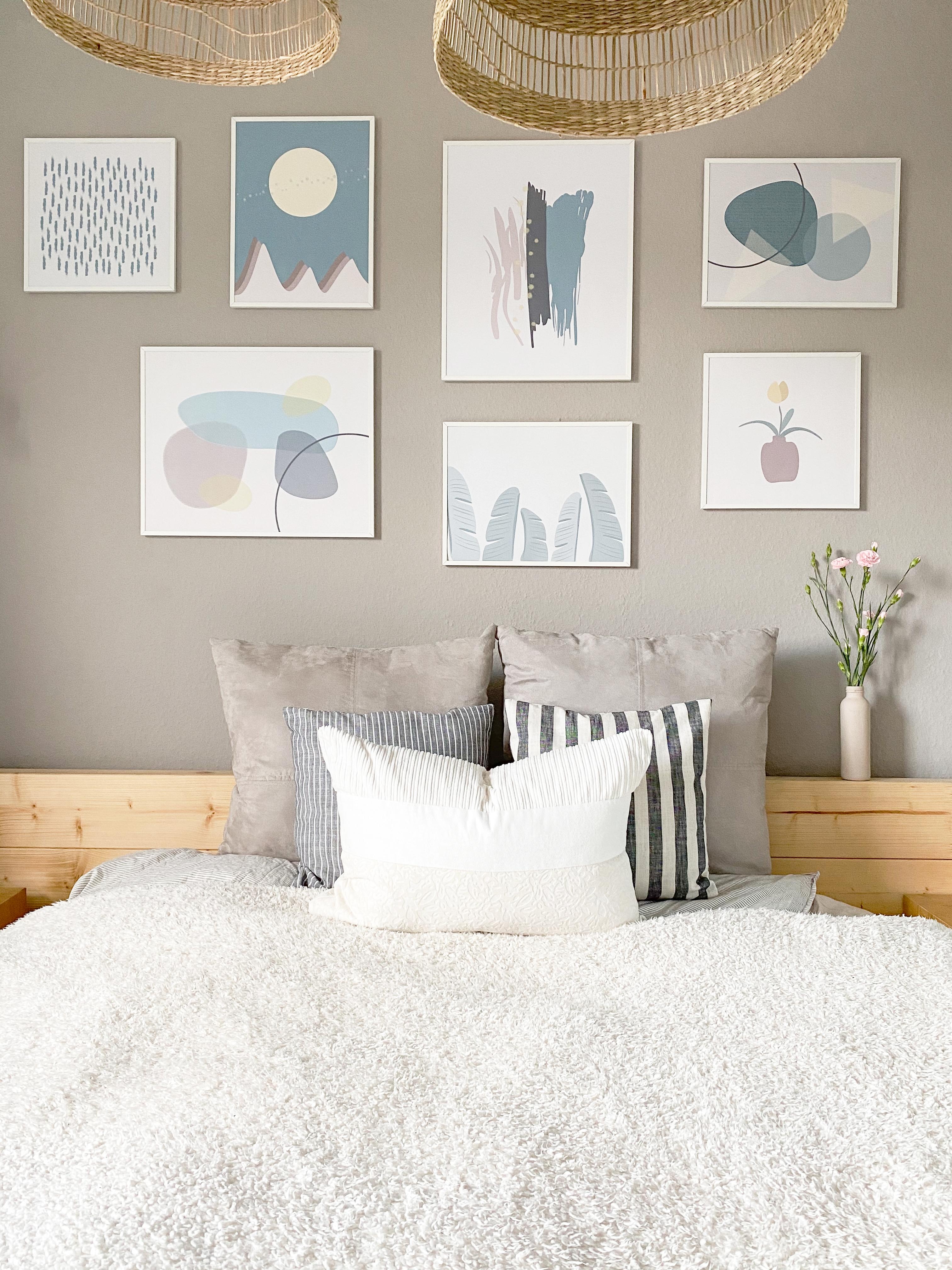 Selbstillustrierte Poster in Blau | Rosa 🎨 #poster #print #design #interior #bedroom