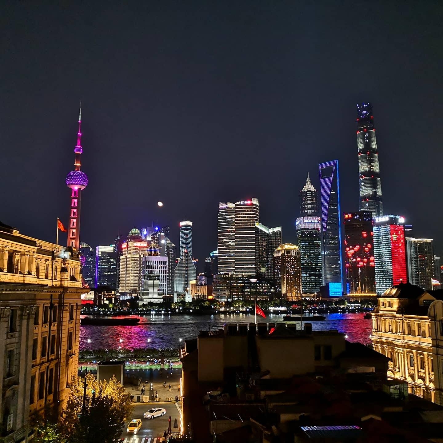 #Shanghai 😍 die Anreise ist zwar etwas länger, aber eine meiner Lieblingsstädte!! #städtetrip #travelchallenge 
