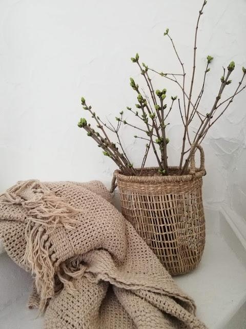 Simple Things
#simplelife #nordichome #basket #interior #spring #frühling #kirschzweige #whitehome #myhome #pureliving