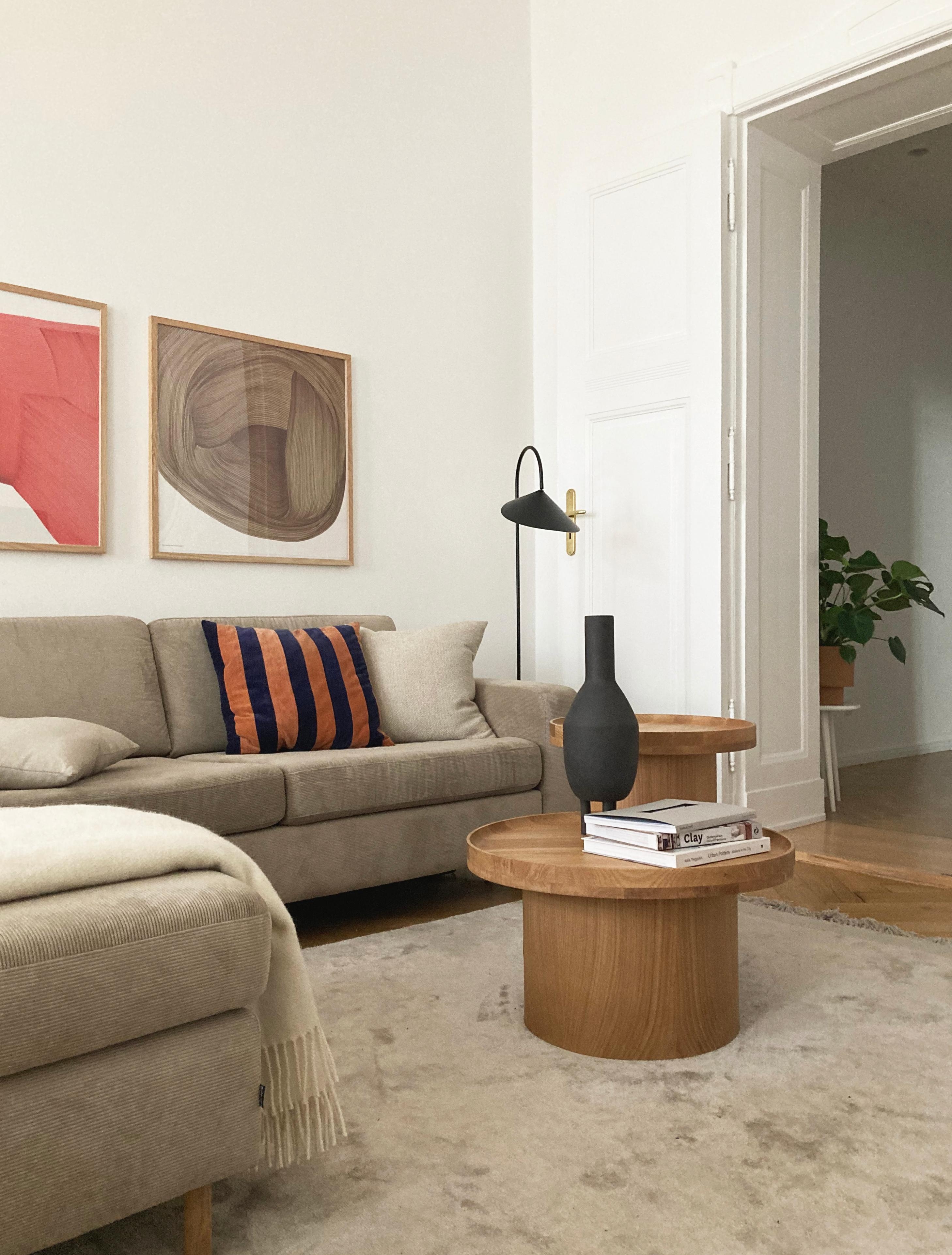 Sitzecke mit Aussicht #Leseecke #Wohnzimmer #Sofa #Skandinavischwohnen