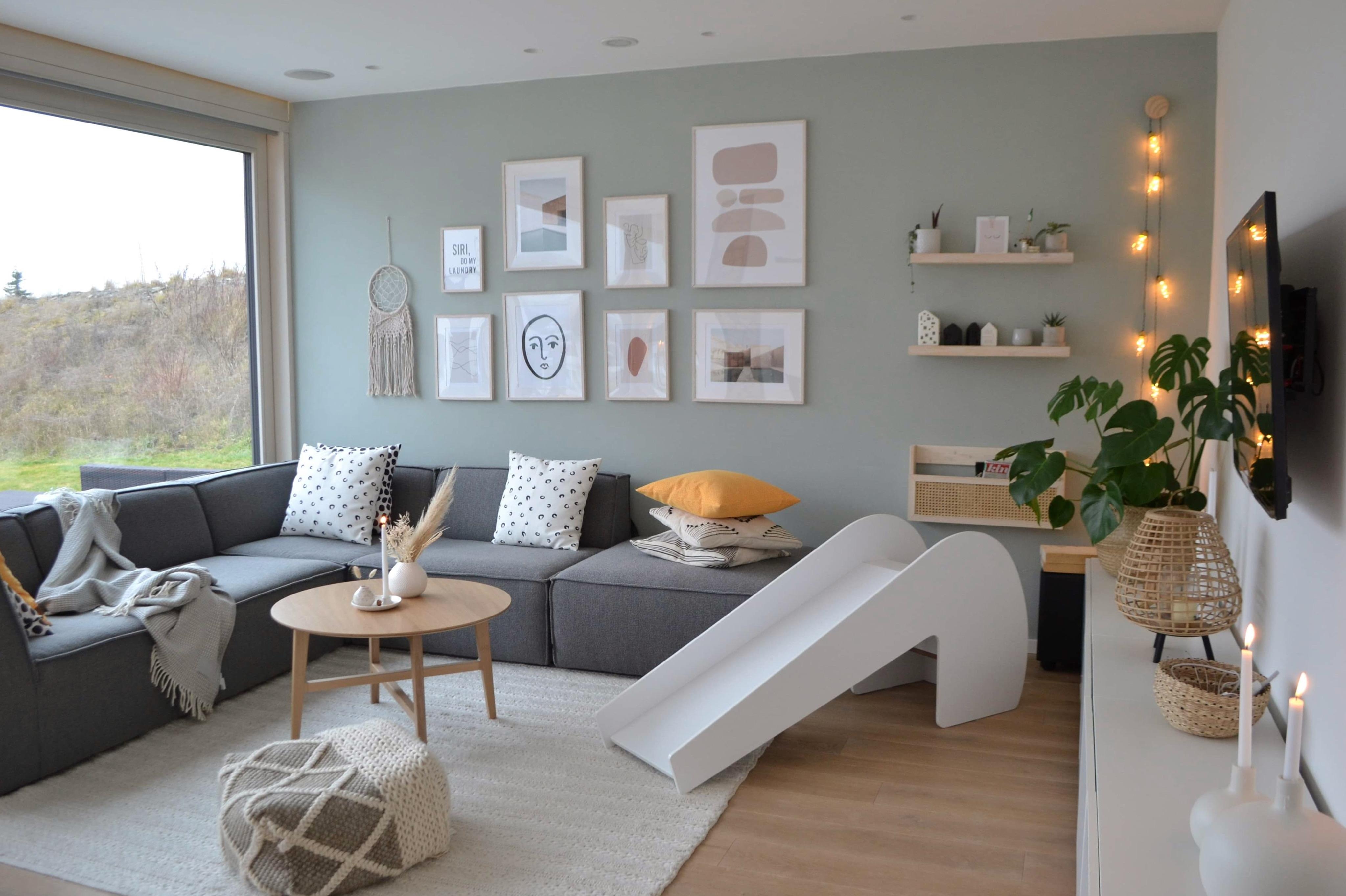 Skandinavisch gemütlich...
#livingroom #wohntimmer #couch #bildergalerie