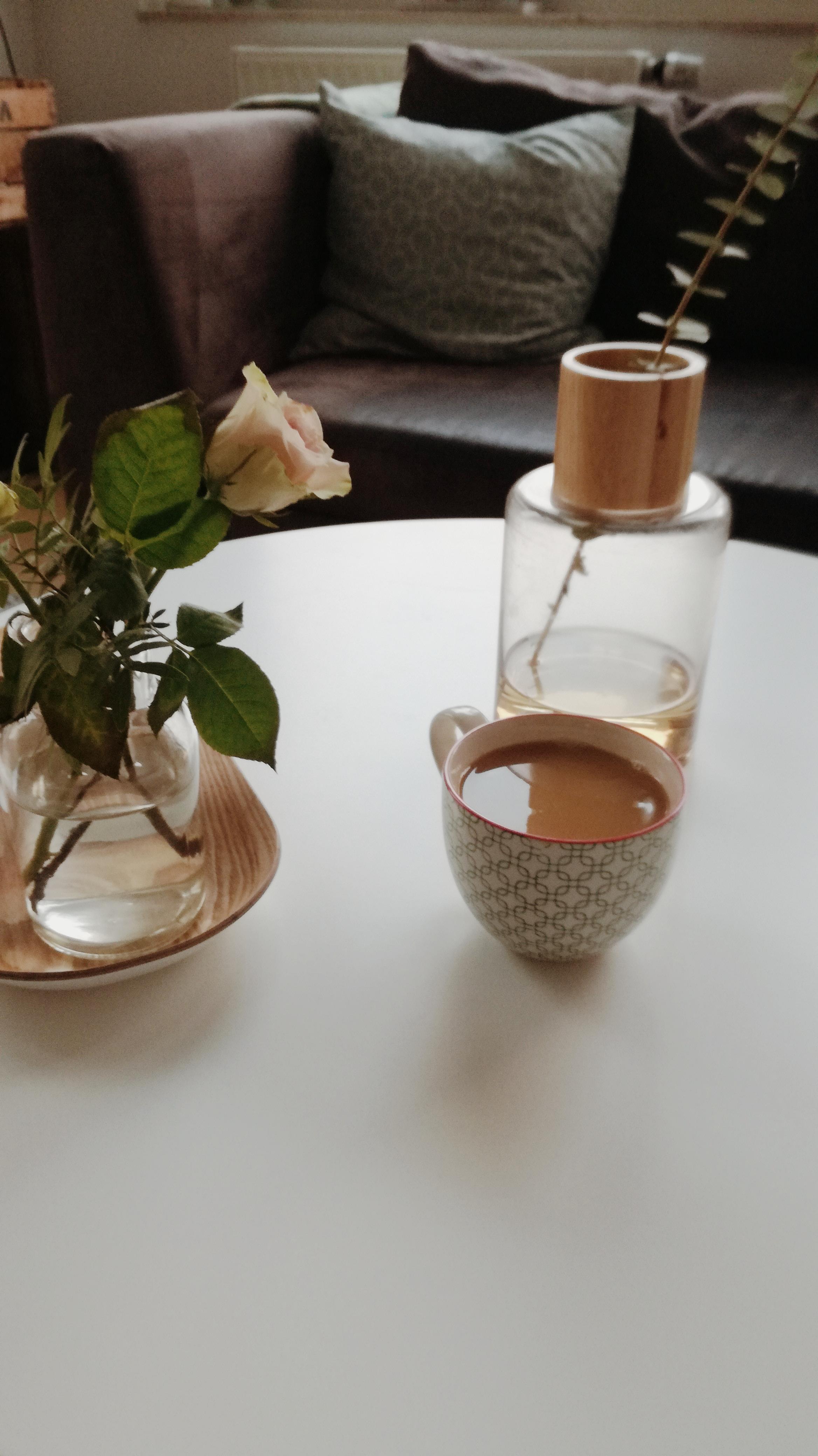 slow living × welcome today #coffeelover #skandi #hygge #cozyhome #flowers