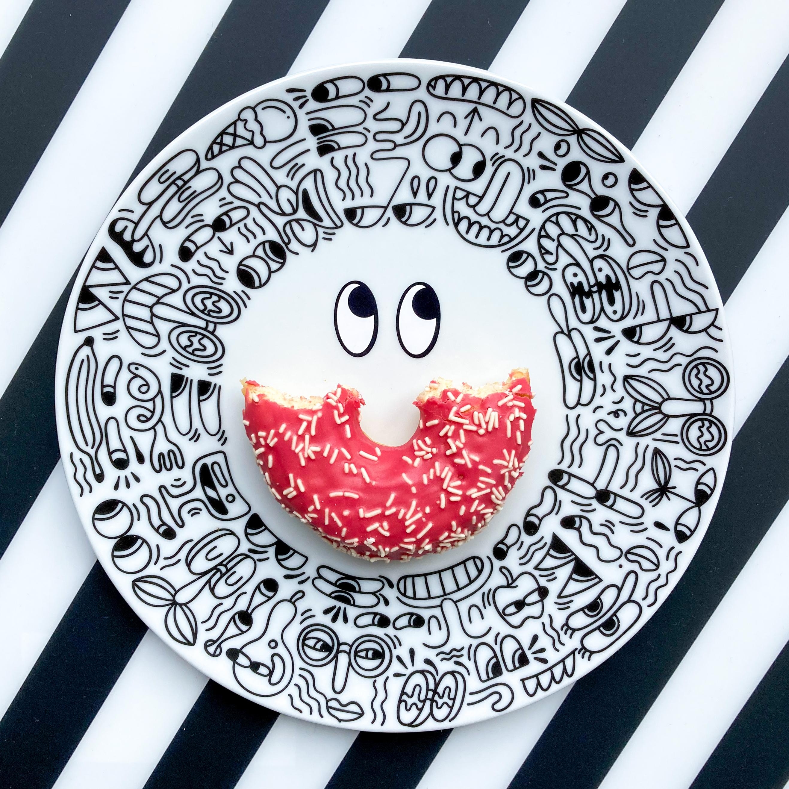 Smile. #frühstück #donut #blackandwhite #schwarzweiss