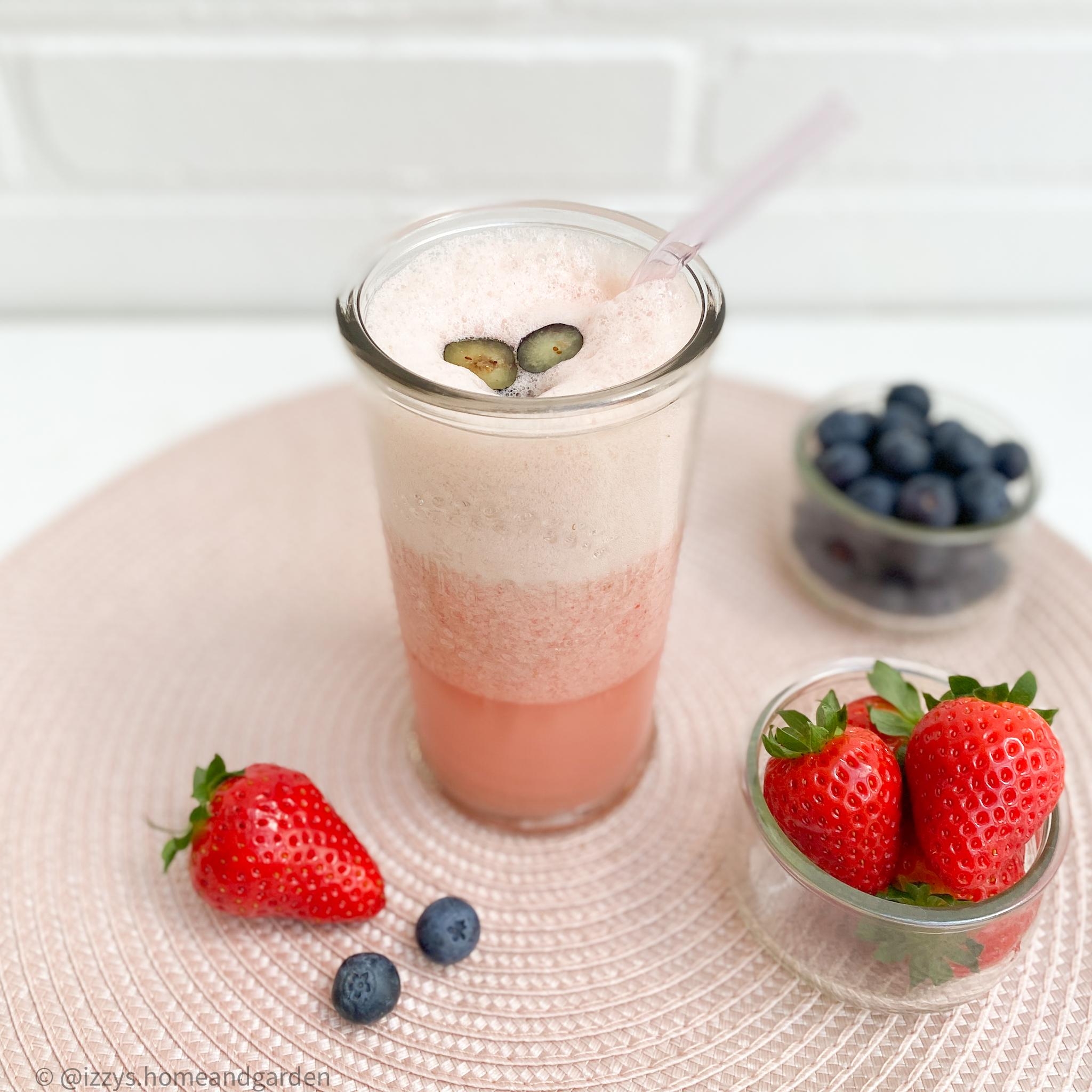 #smoothie #erdbeeren #heidelbeeren #getränk #drink #lecker #sommergetränk #food 