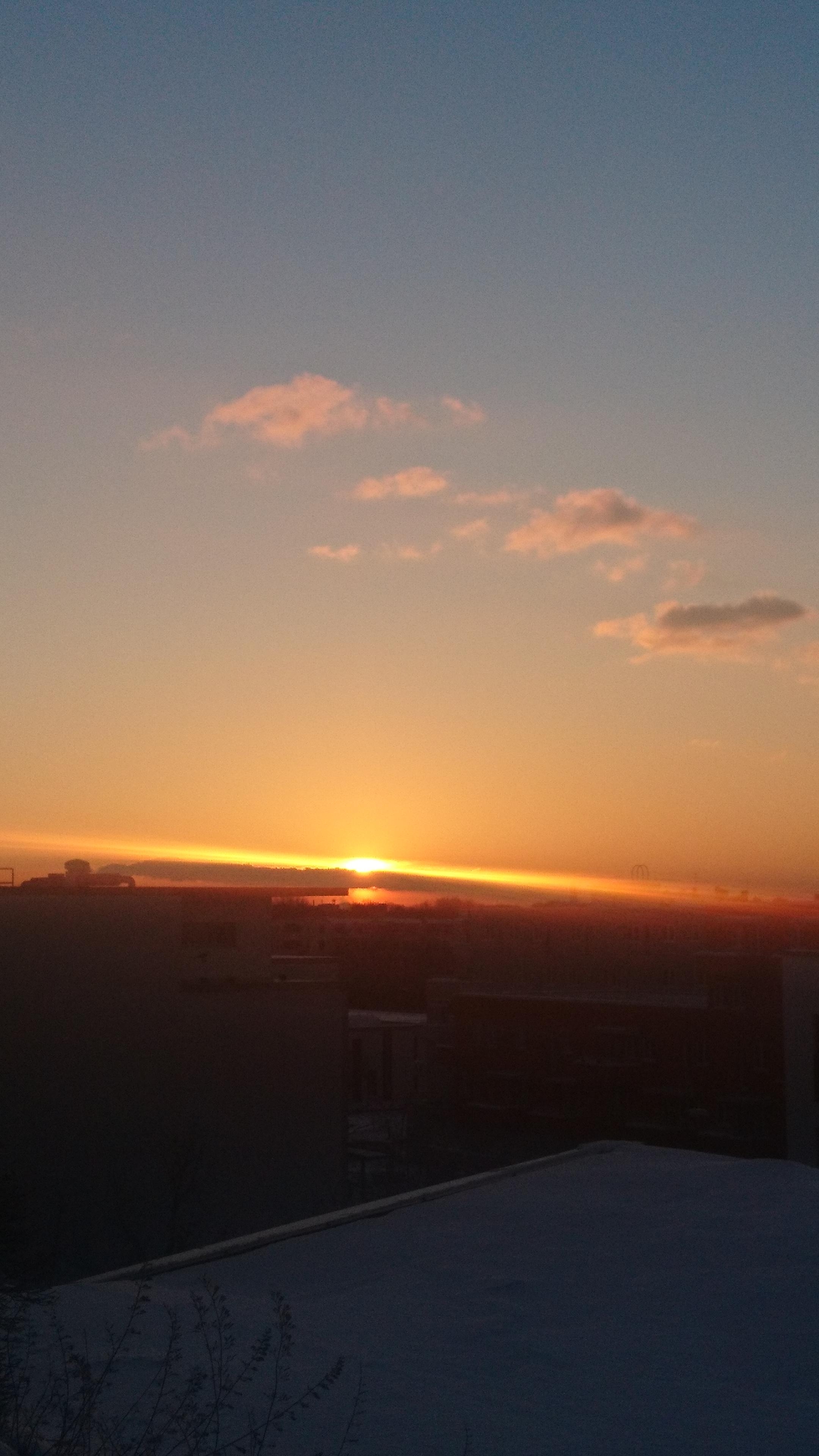 So schön ging hier heute die Sonne über München unter 🌤️

#Sonnenuntergang 
