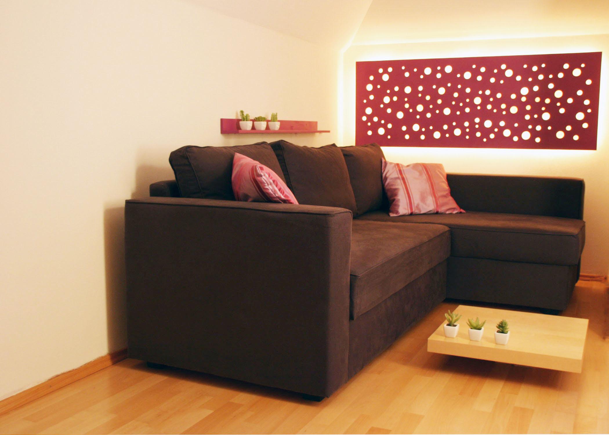 Sofa vor Lichtobjekt #sofa ©nook Interiors e.U.