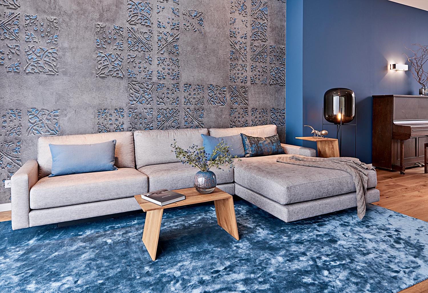 Sofa vor Wandtapete von Wall & Deco #wandtapete ©Michael Pfeiffer Fotografie