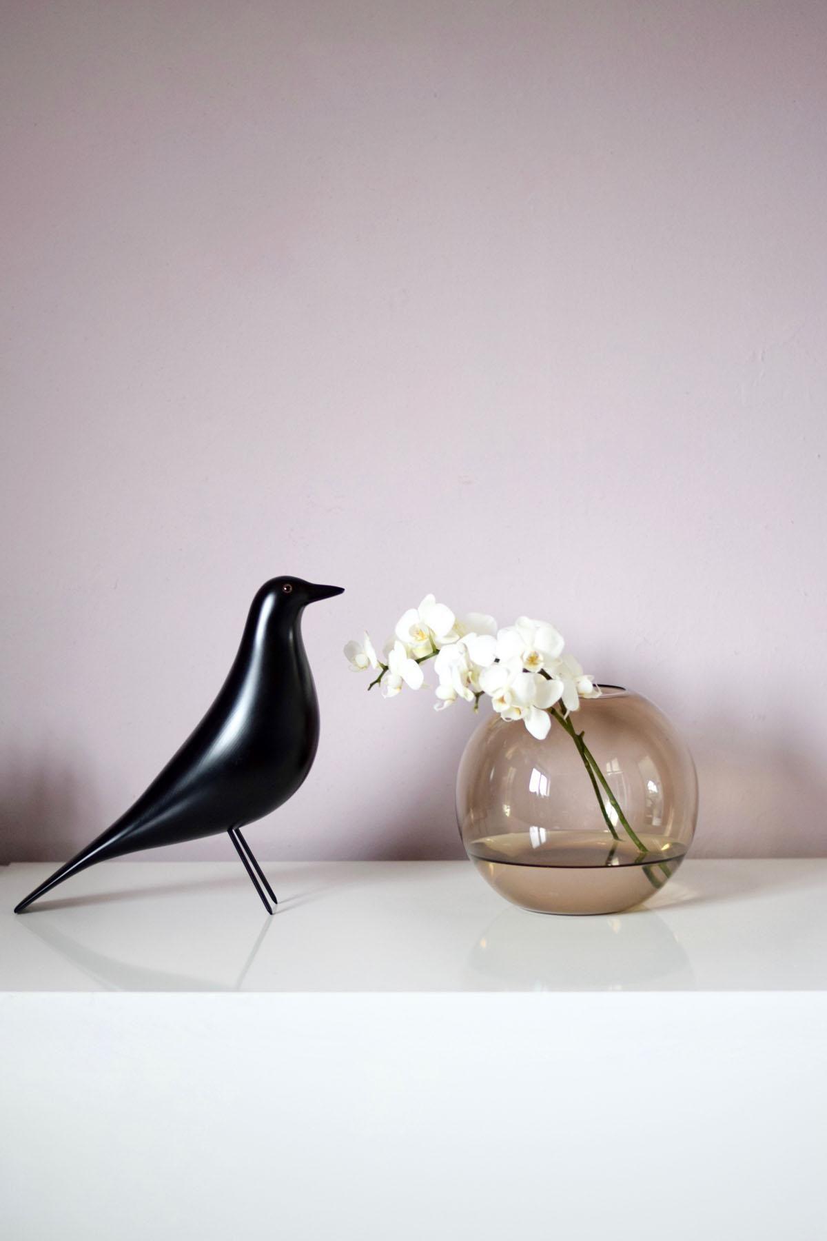 Soft-pudrige Töne mit etwas Schwarz kombiniert finde ich so richtig schön...
#vitra #housebird #mauve #orchideen