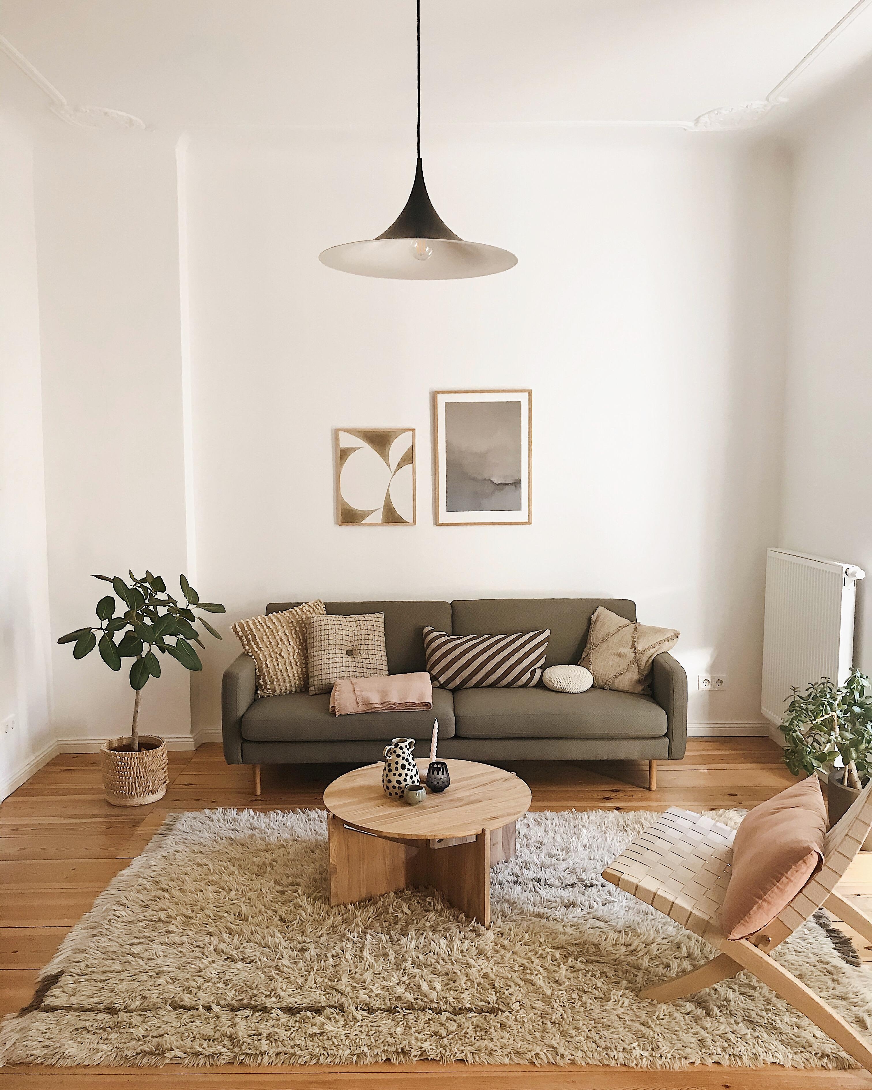 #softminimalism #couchstyle #nordicliving #wohnzimmer #wohnzimmerideen #interior #interiordesign #wood #beigeinterior 