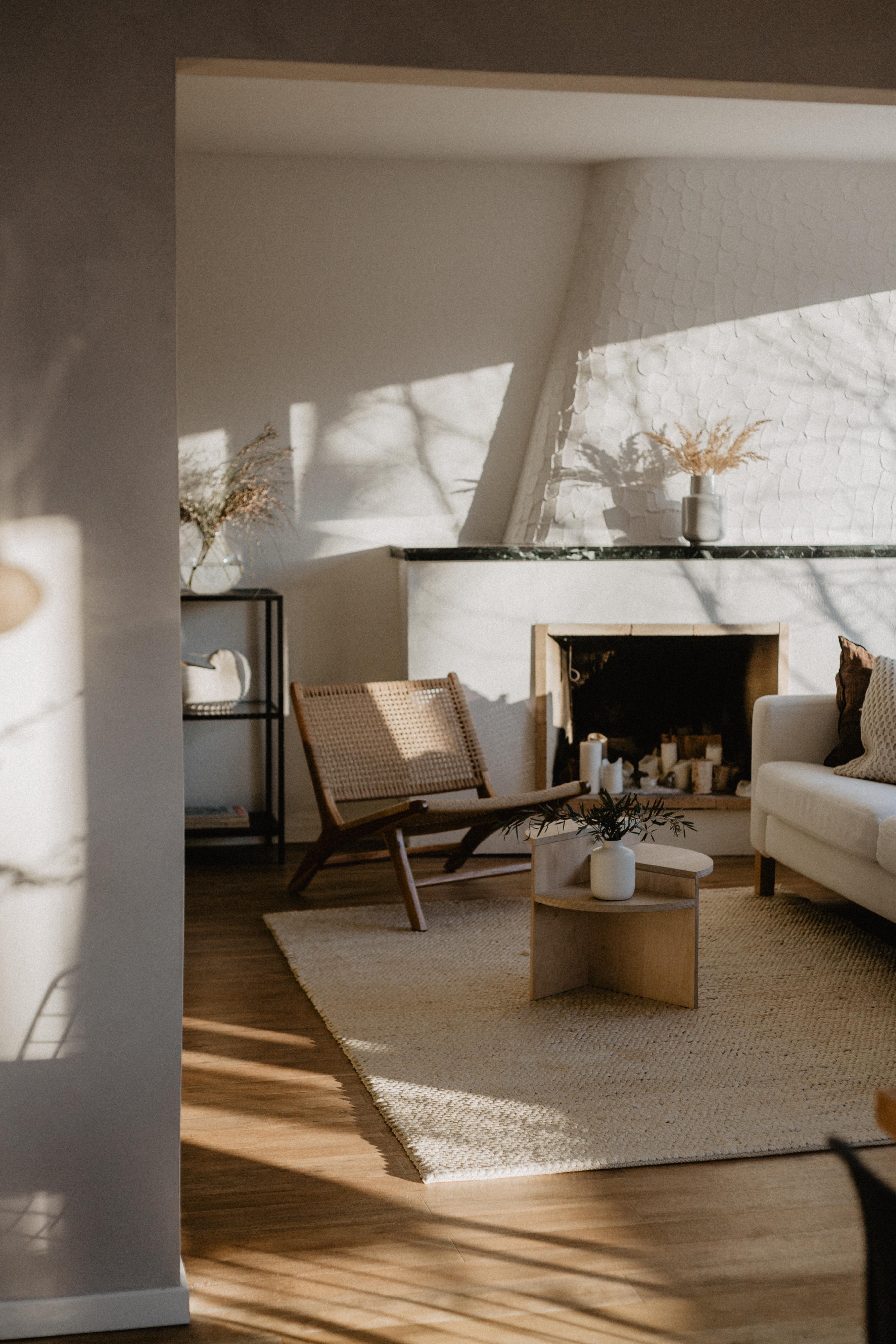 #sonne #wohnzimmer #licht und #schattenspiele #interior #spring #kaminzimmer #interiordesign #holzliebe