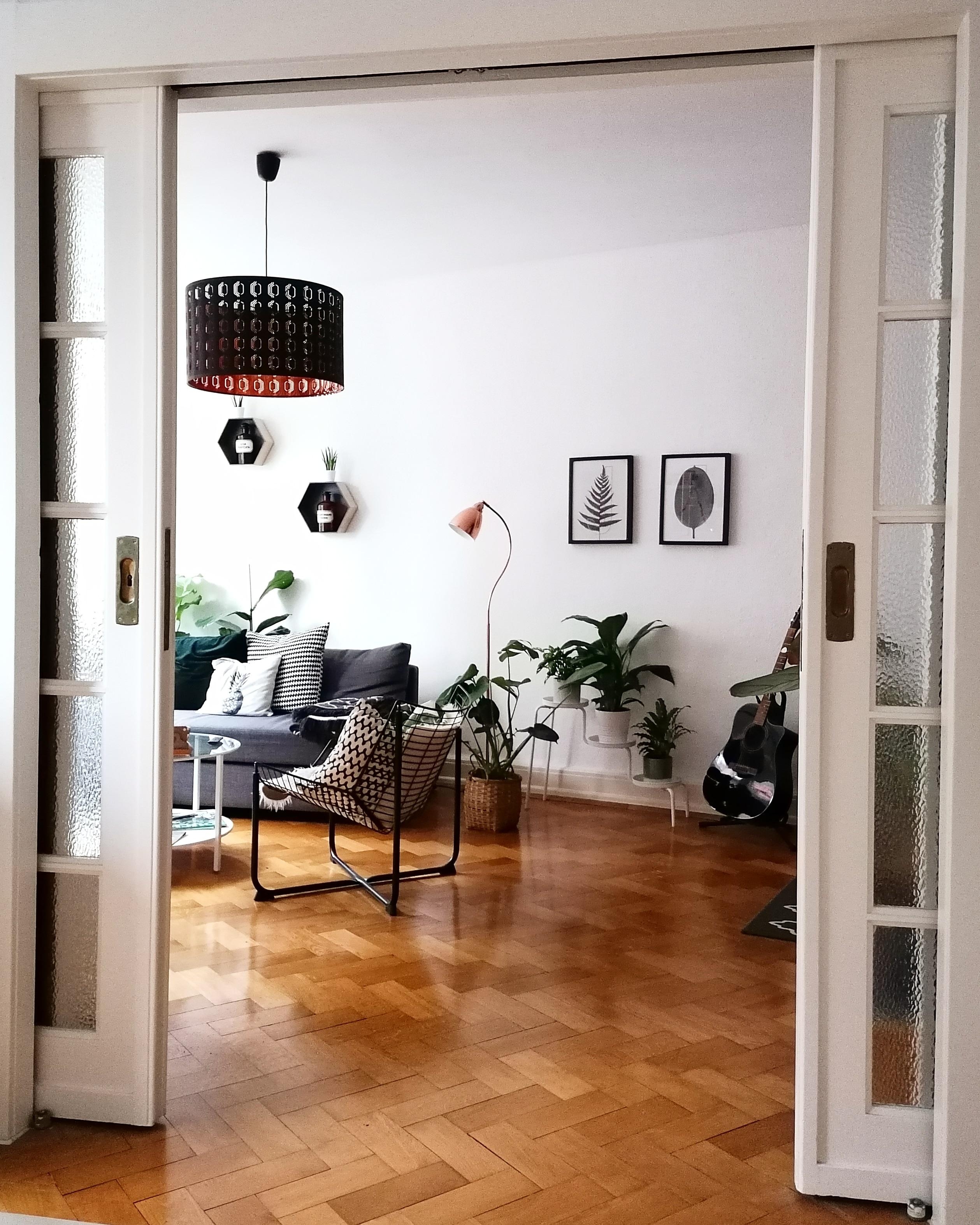 Sonntag #sundayvibes #view #interior #livingroom #urbanjungle #plantlover #plantgang #pflanzenliebe 