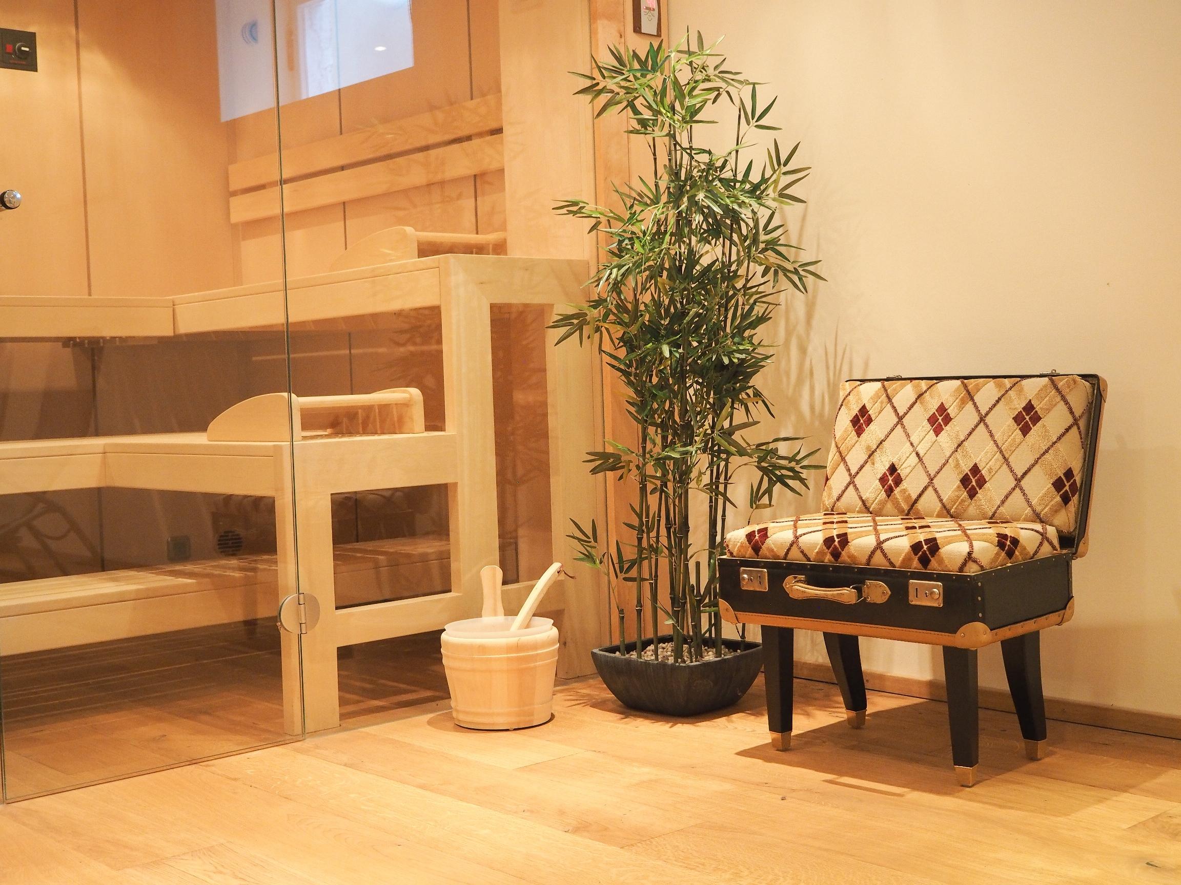 SPA Bereich mit Stil #wohnzimmer #designermöbel #handarbeit ©IUNICUM GmbH