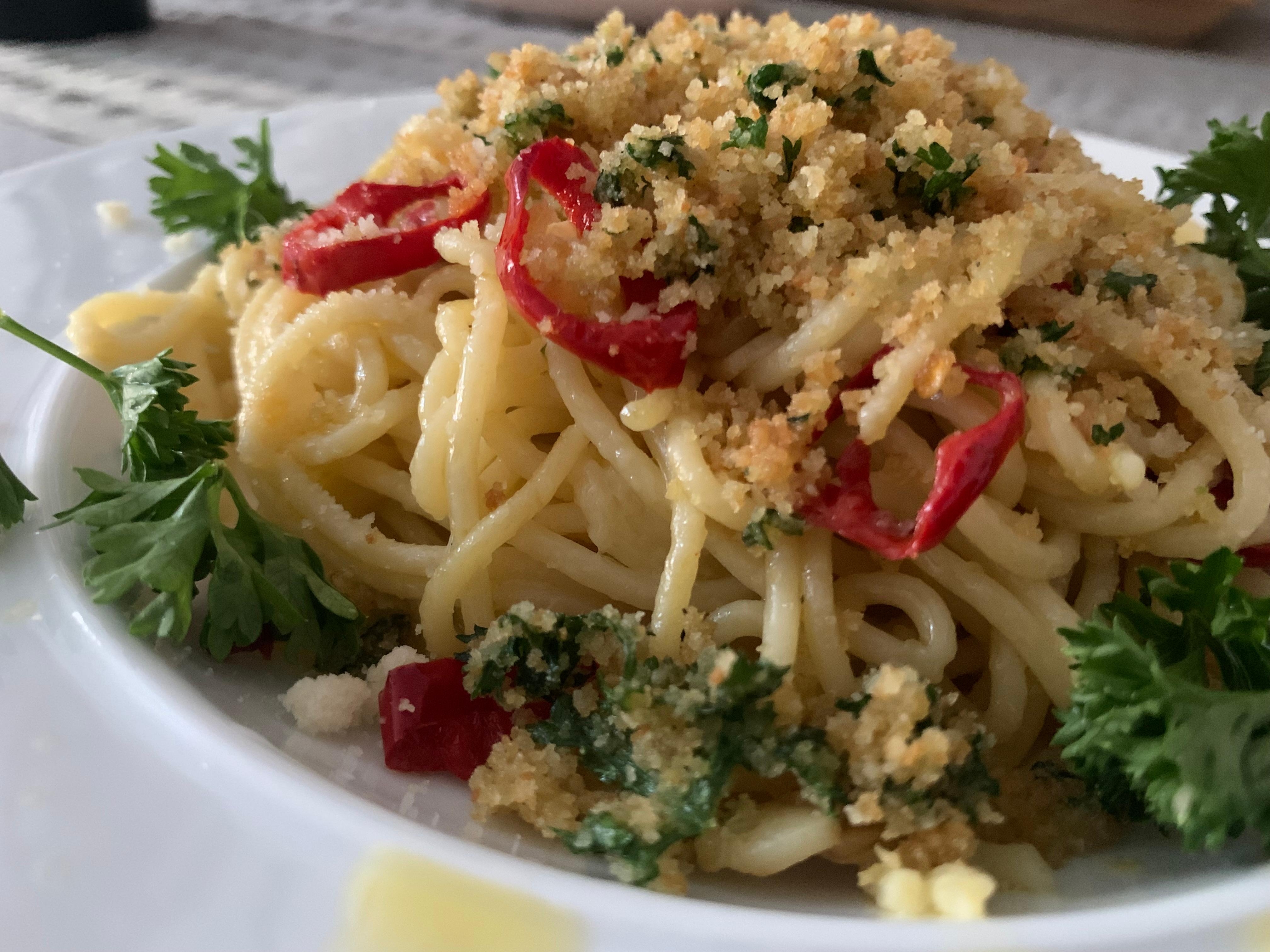 Spaghetti aglio e olio e peperoncino
🍝
#food #italienisch #heimat #kochen 