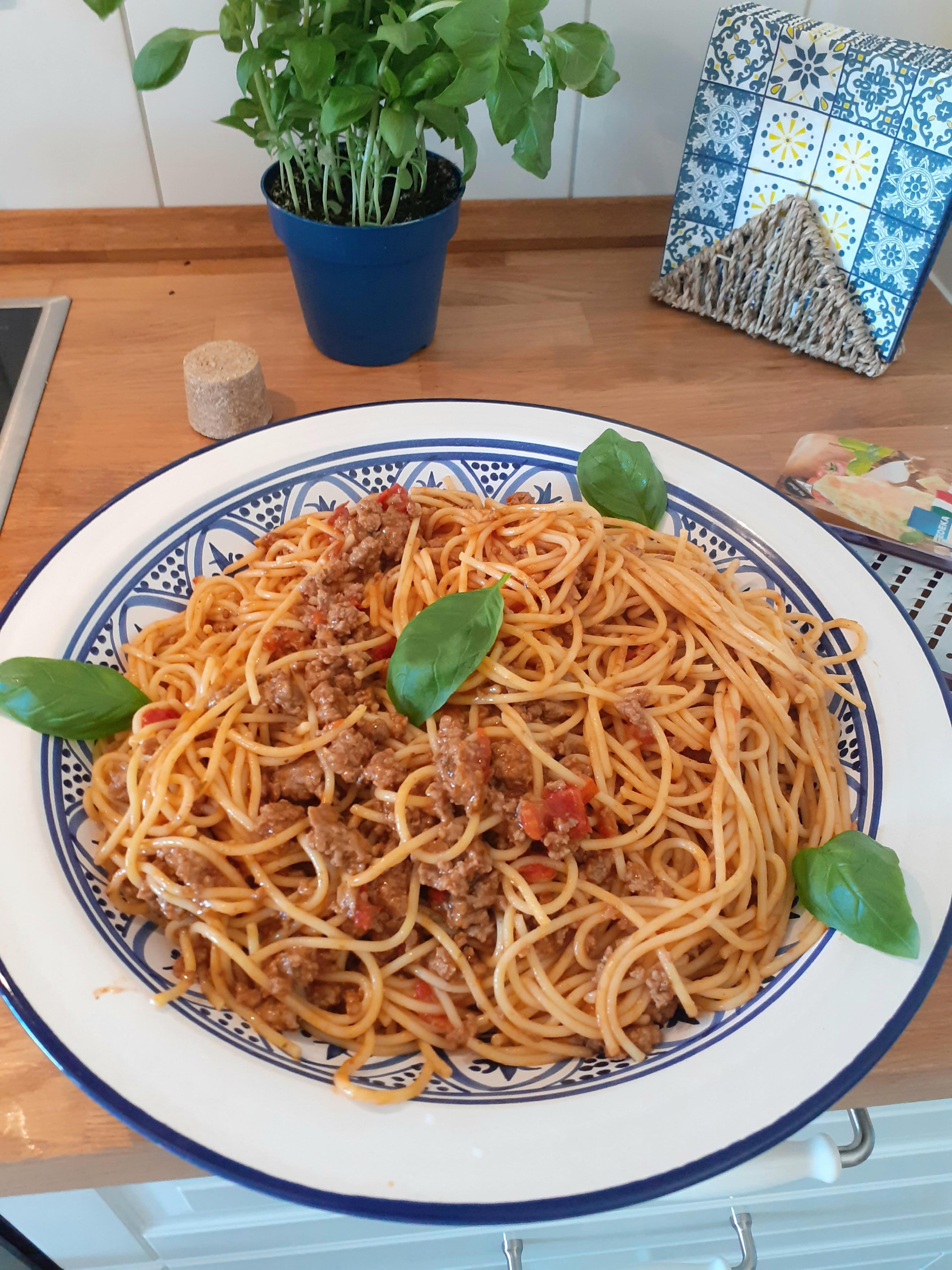 Spaghetti Bolognese, ein Gedicht! #lecker #Tischdeko #pasta #Spaghetti  #Italien #Porzellan #Bolognese 