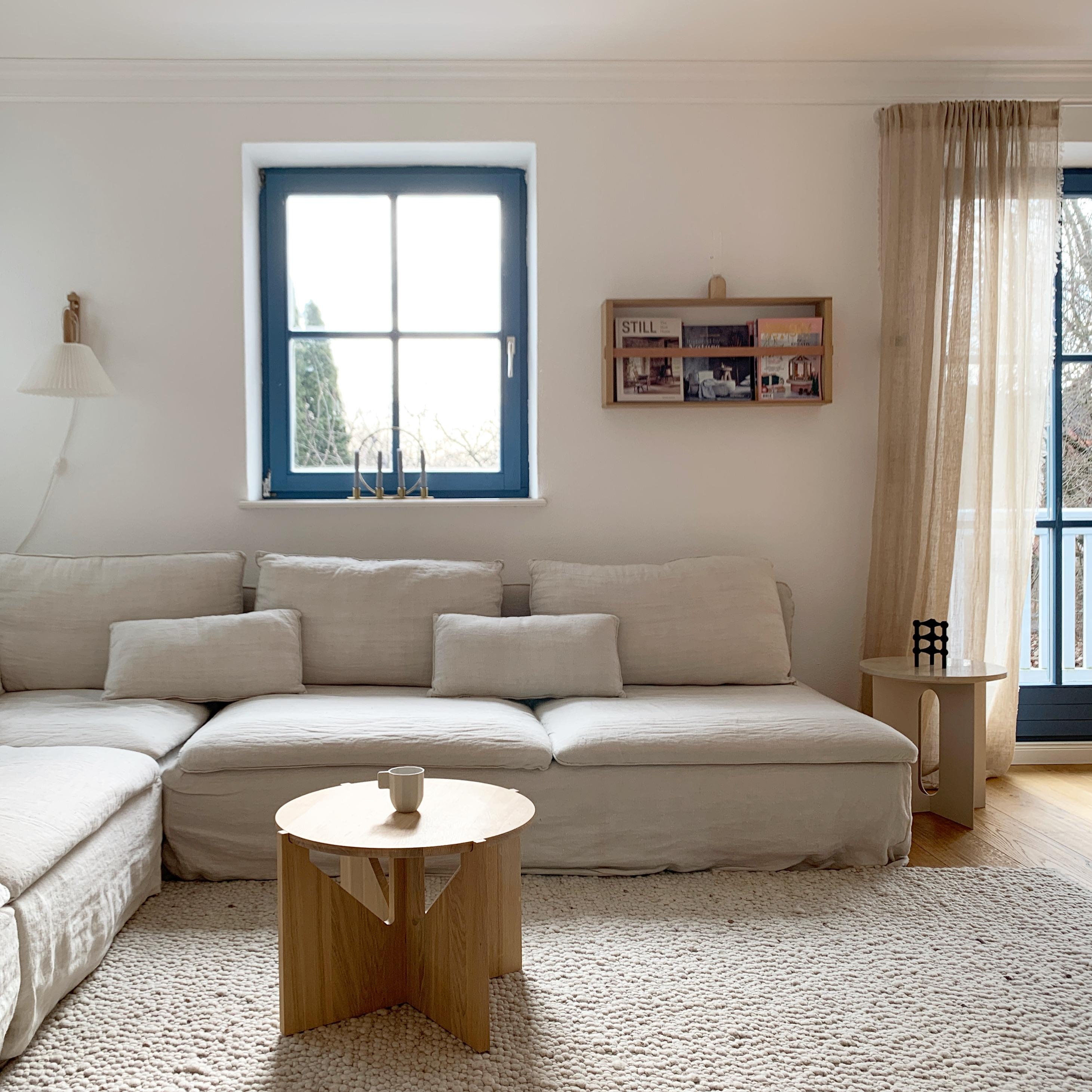 Startet gut ins Wochenende!
#wohnzimmer #couch #leinen #natural