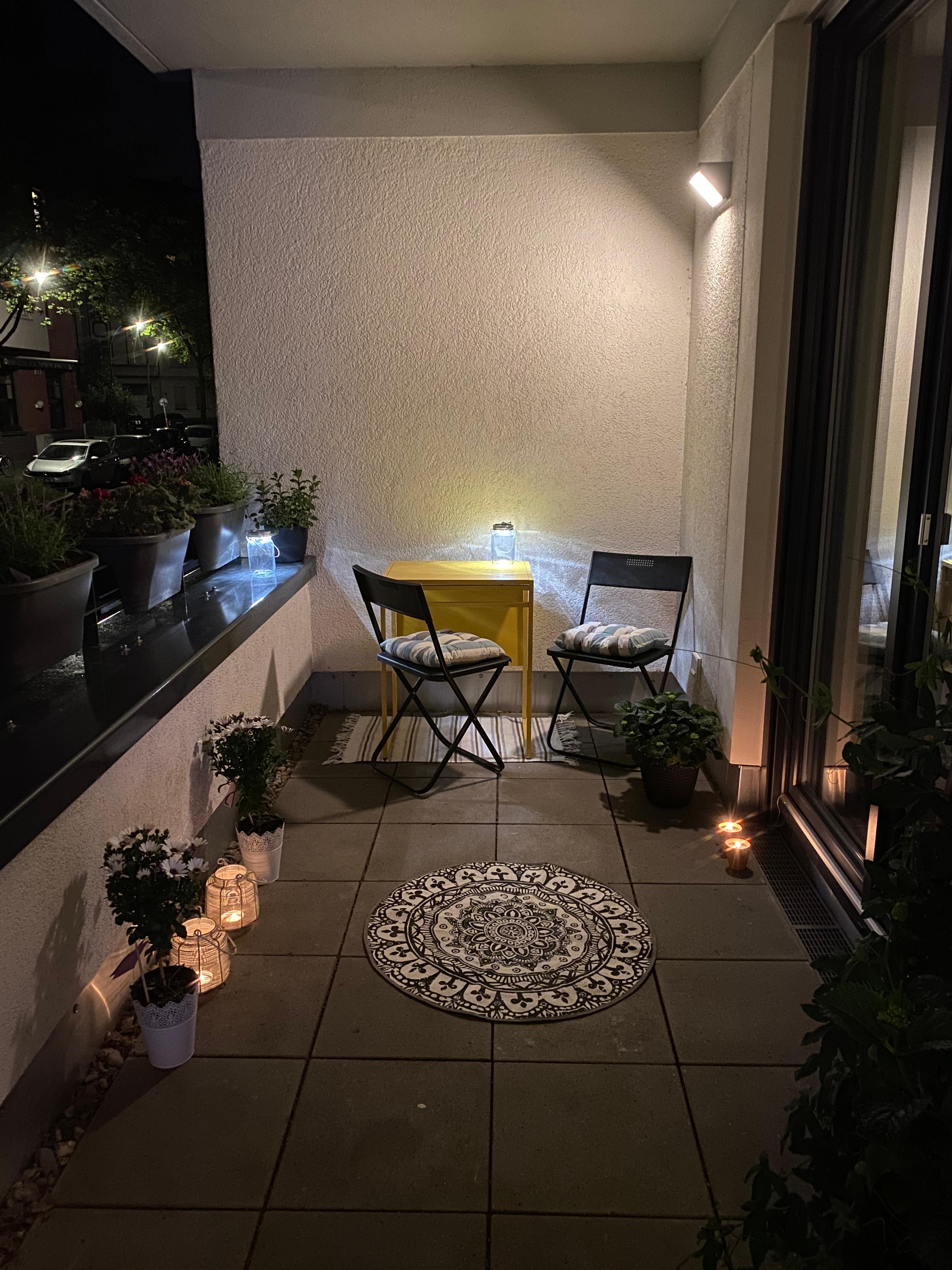 #stayathome #couchstyle #couchliebe #balkon