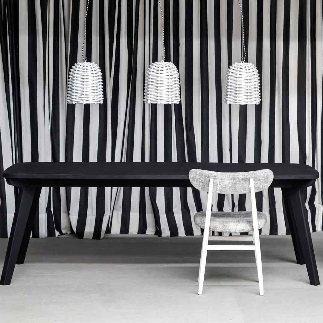 Stylisch im klassischen Schwarz-Weiß
#esszimmer #esstisch

