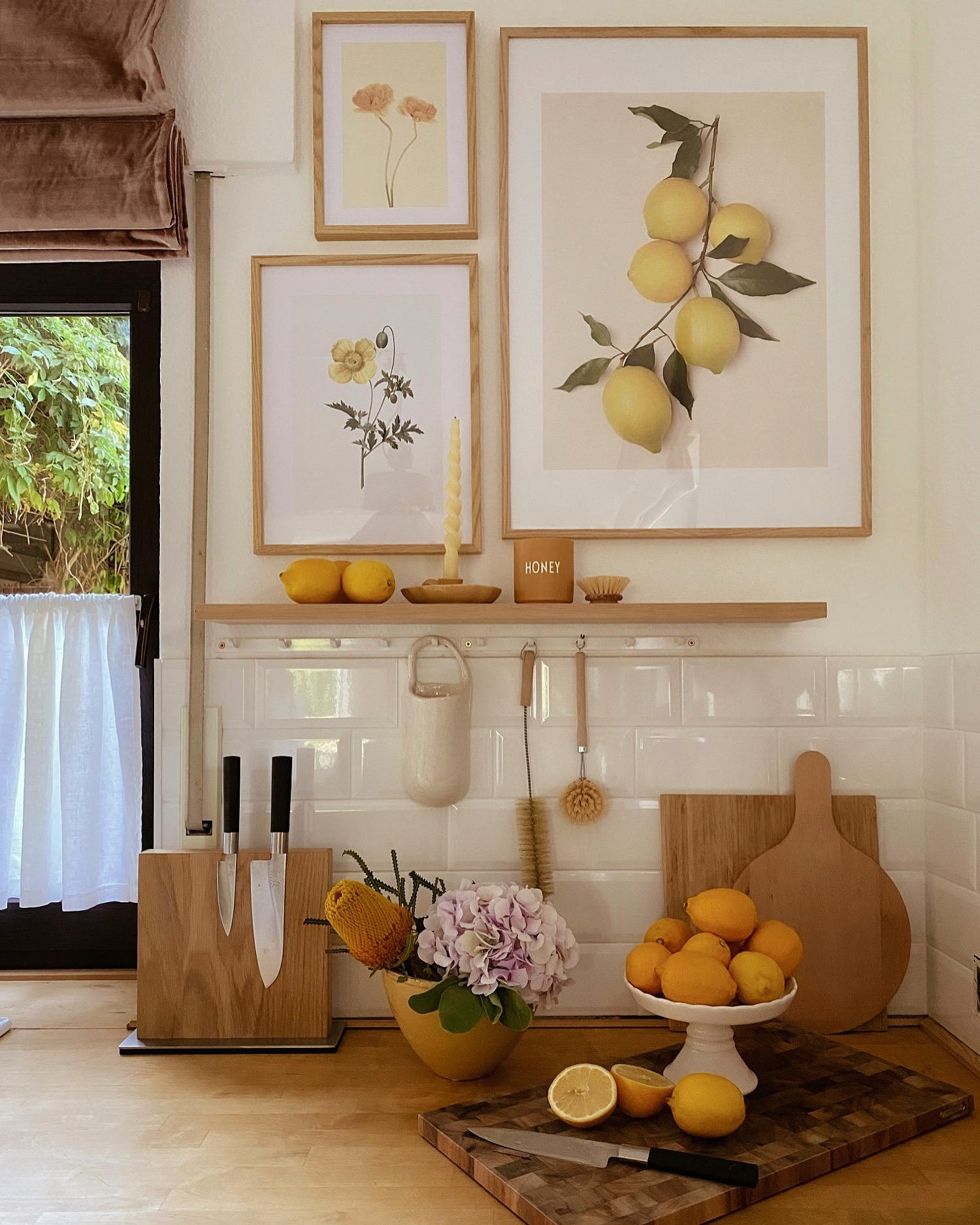 Summer on the Wall 
#lemons#posterdesign#kitchen#posterliebe#spätsommer#küchendeko 