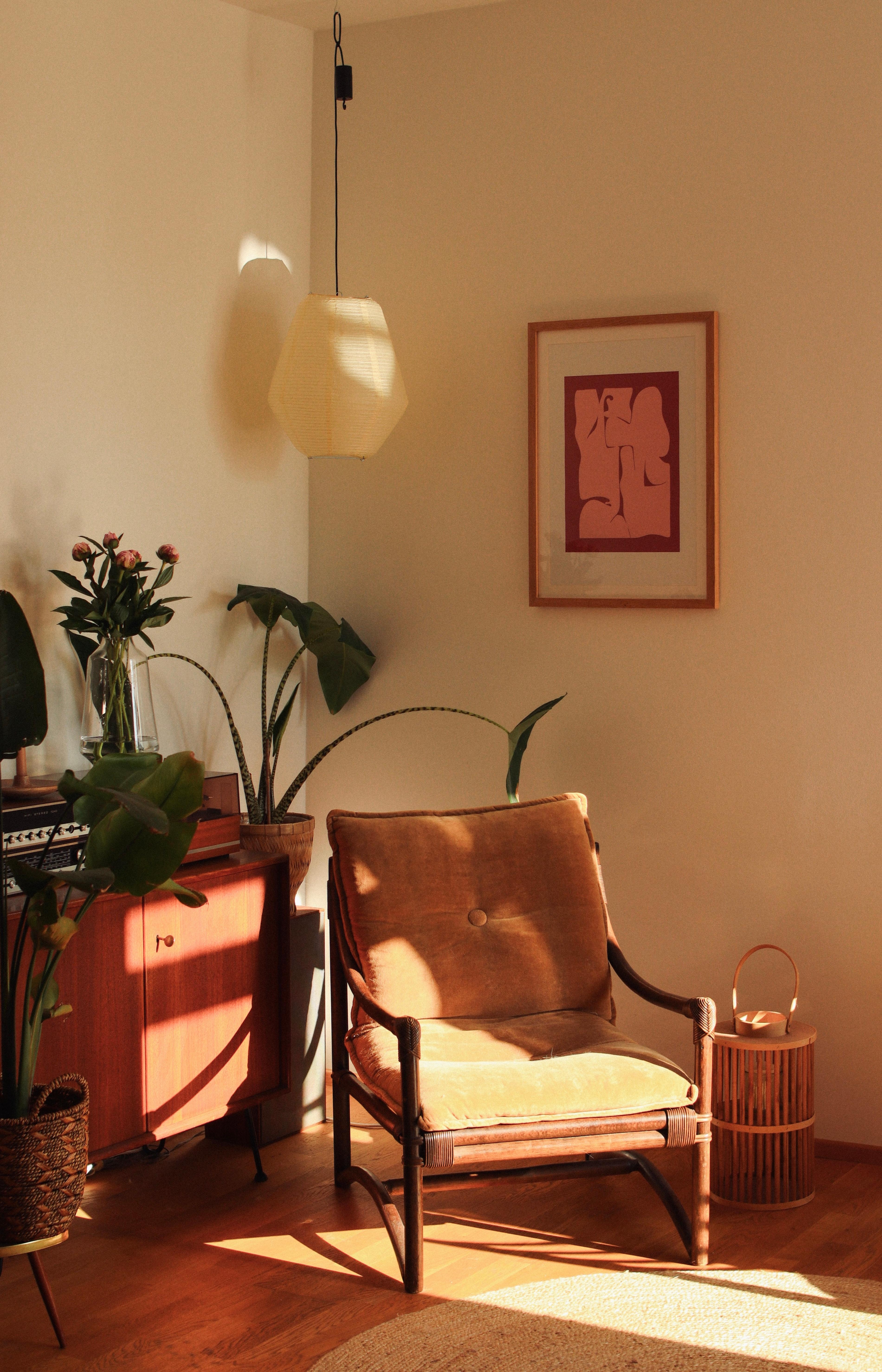 sunny corner 😺
#vintage#sunny#sideboard#teak